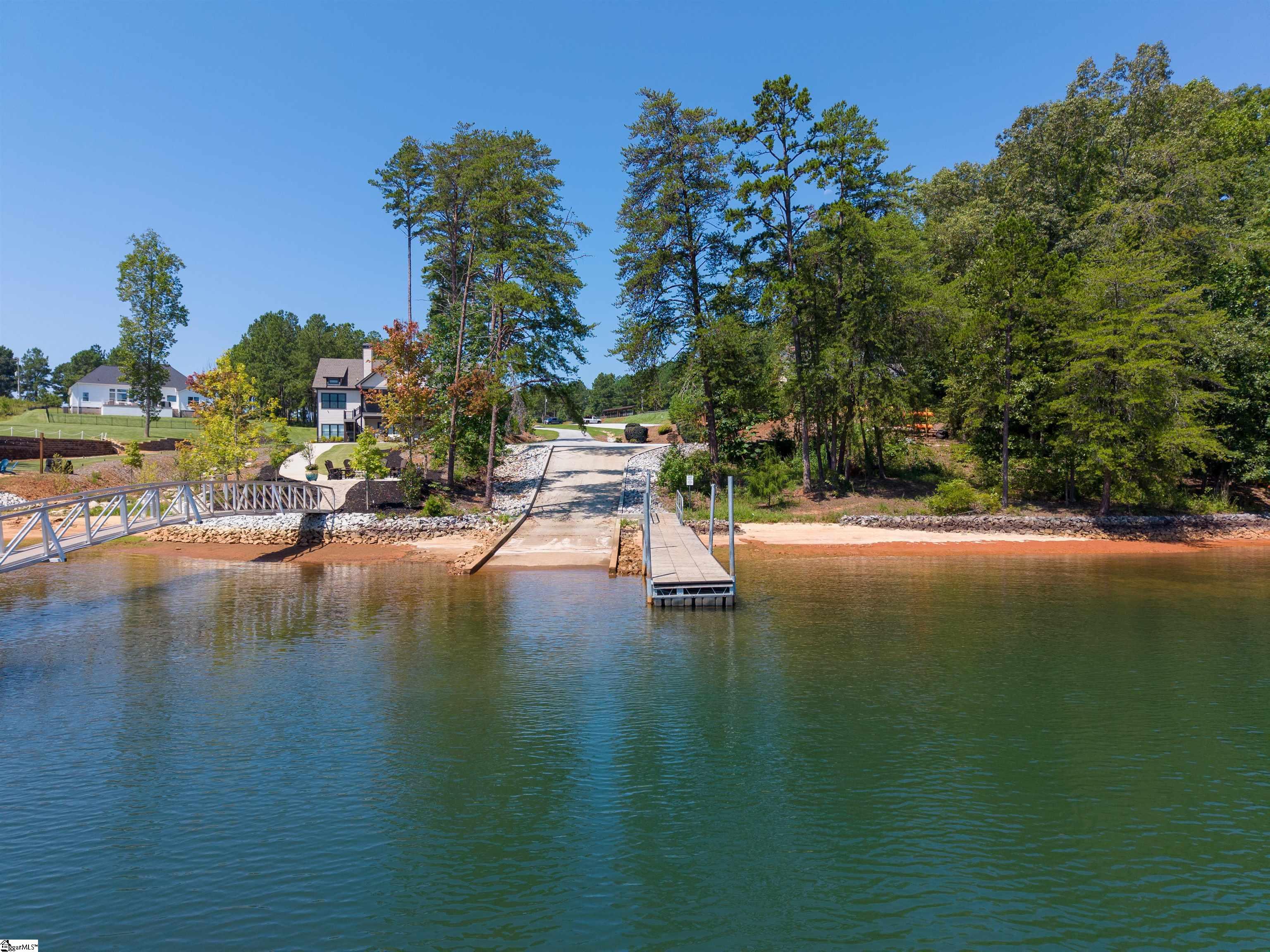 61 Hardwood Pointe Drive West Union, SC 29696