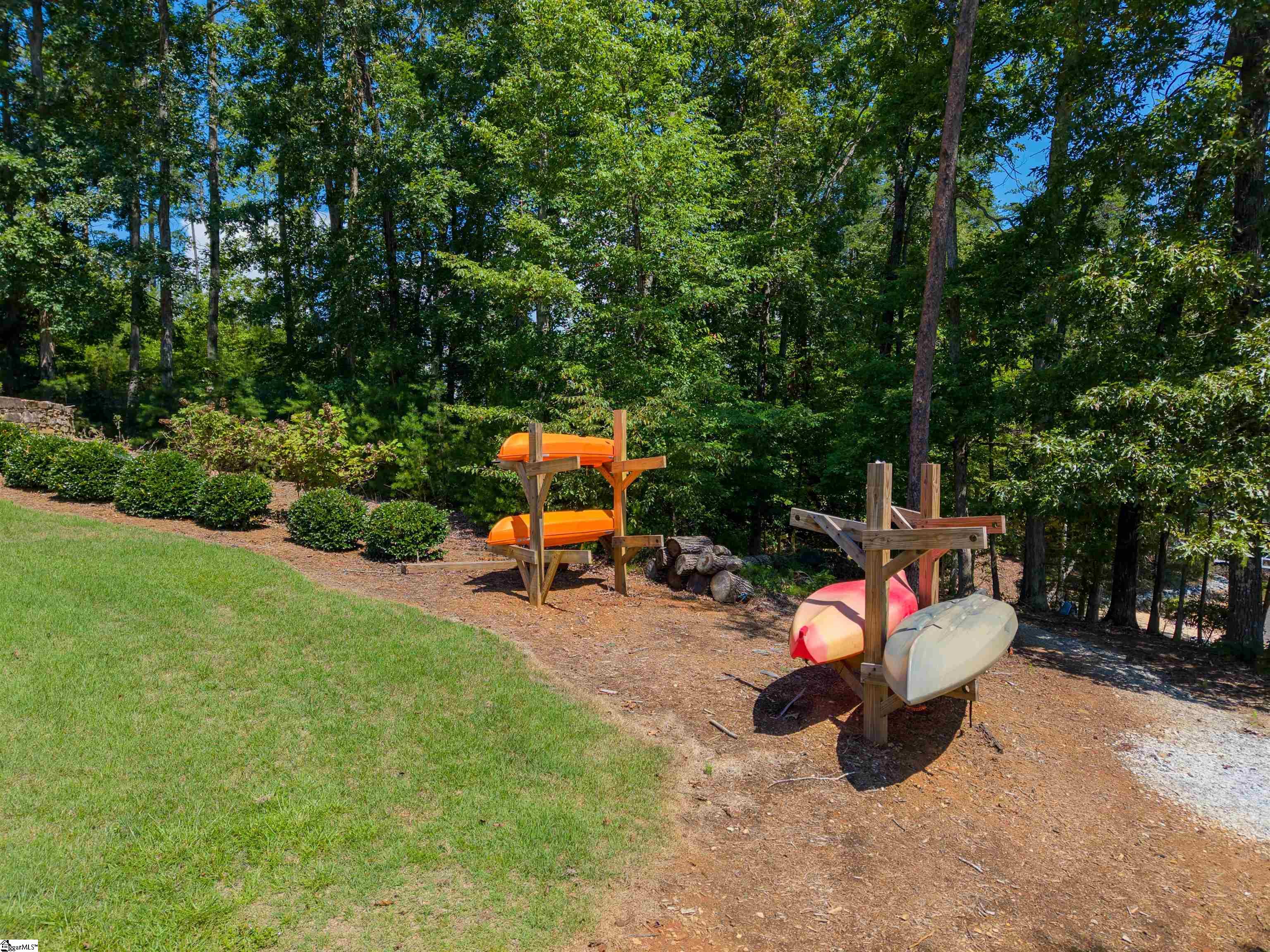 61 Hardwood Pointe Drive West Union, SC 29696