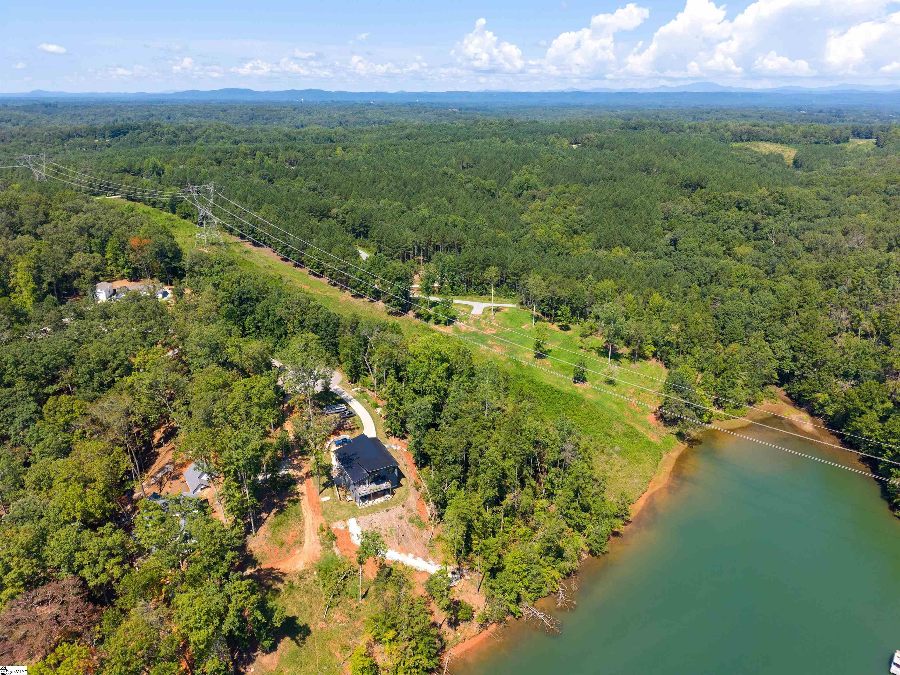 61 Hardwood Pointe Drive West Union, SC 29696