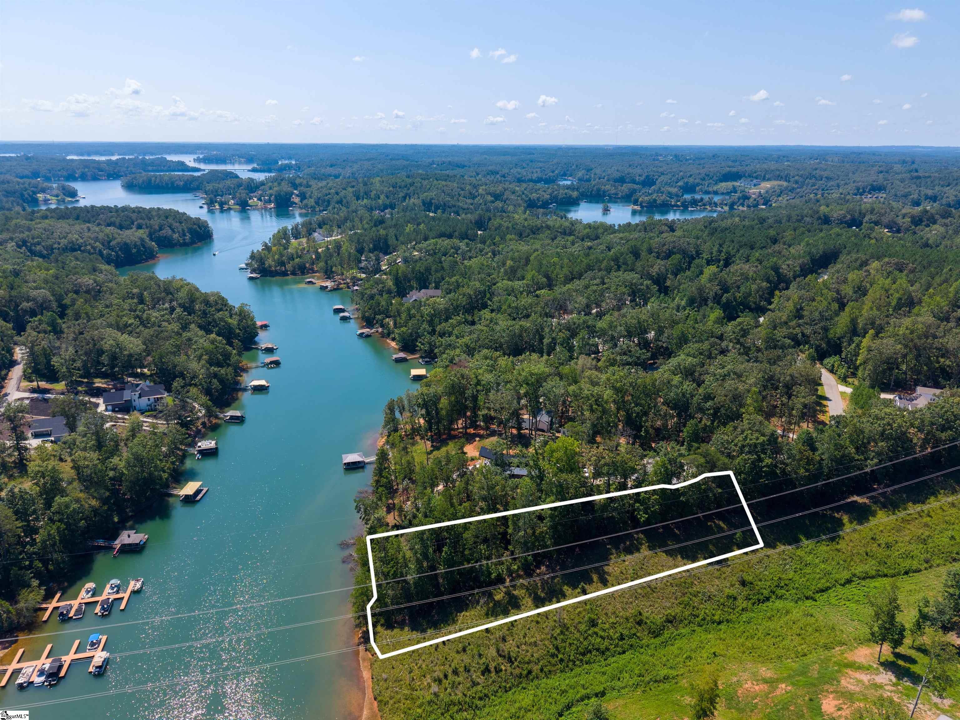 61 Hardwood Pointe Drive West Union, SC 29696