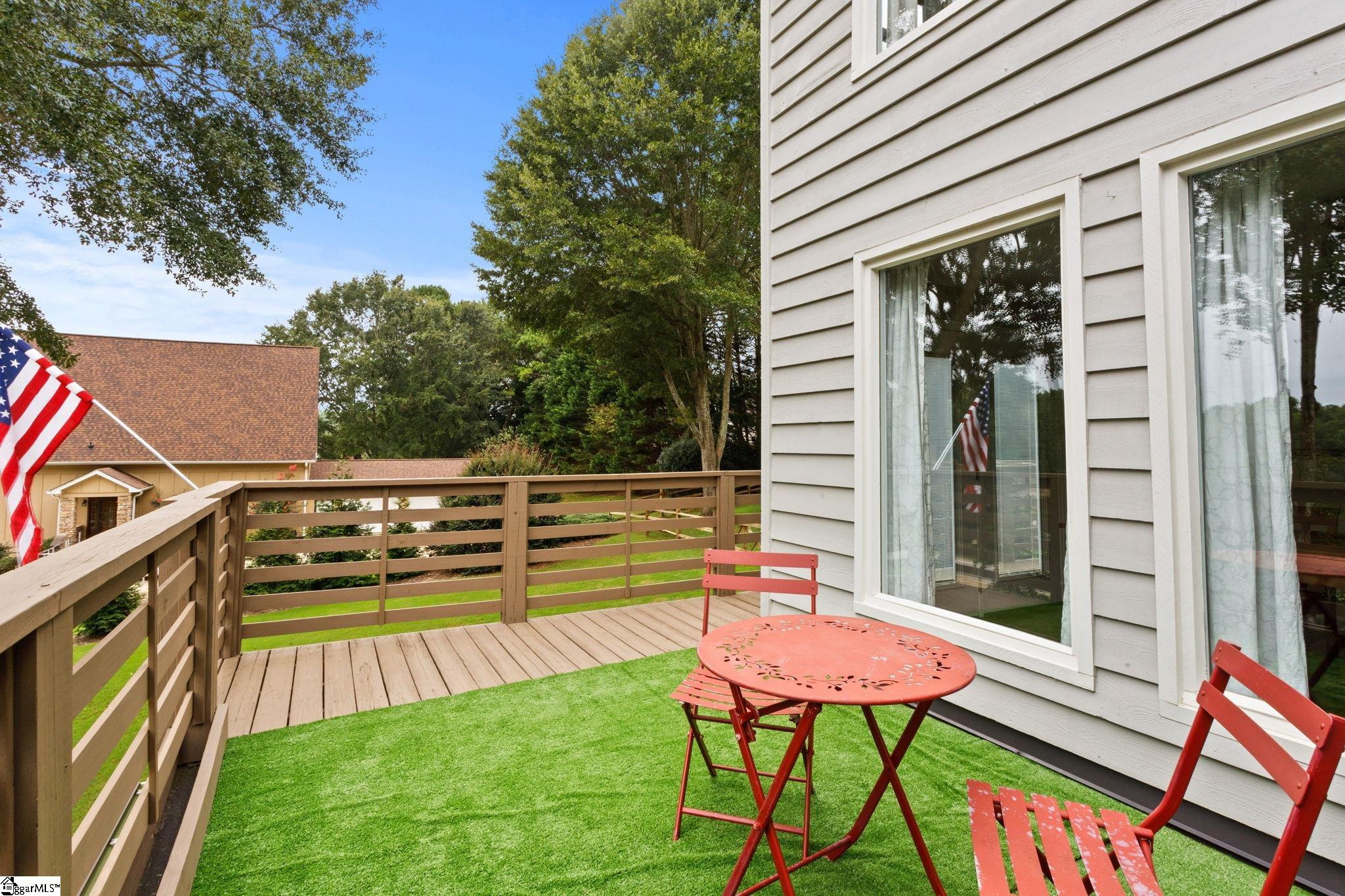 323 Bass Cove Drive Taylors, SC 29687