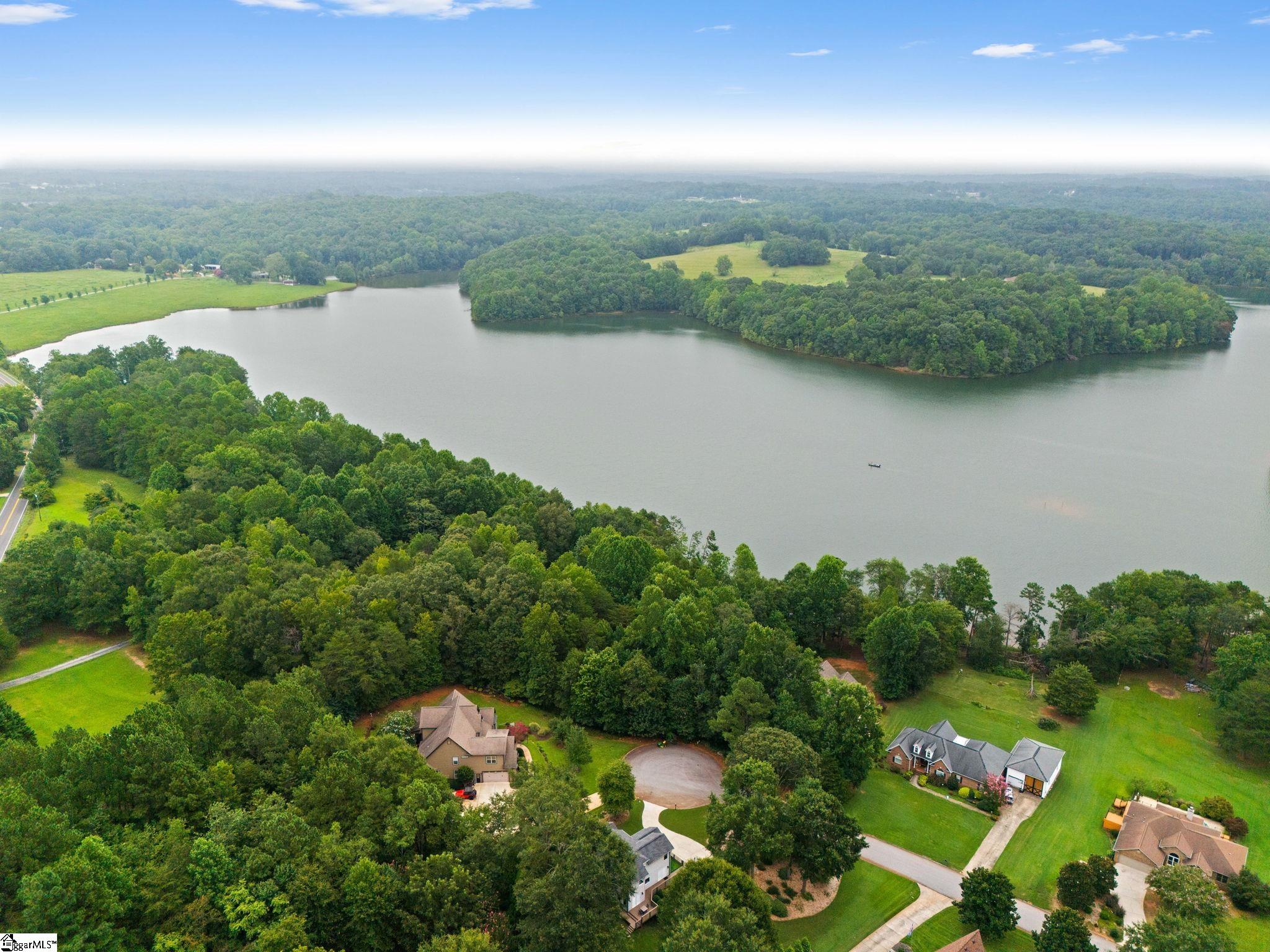 323 Bass Cove Drive Taylors, SC 29687