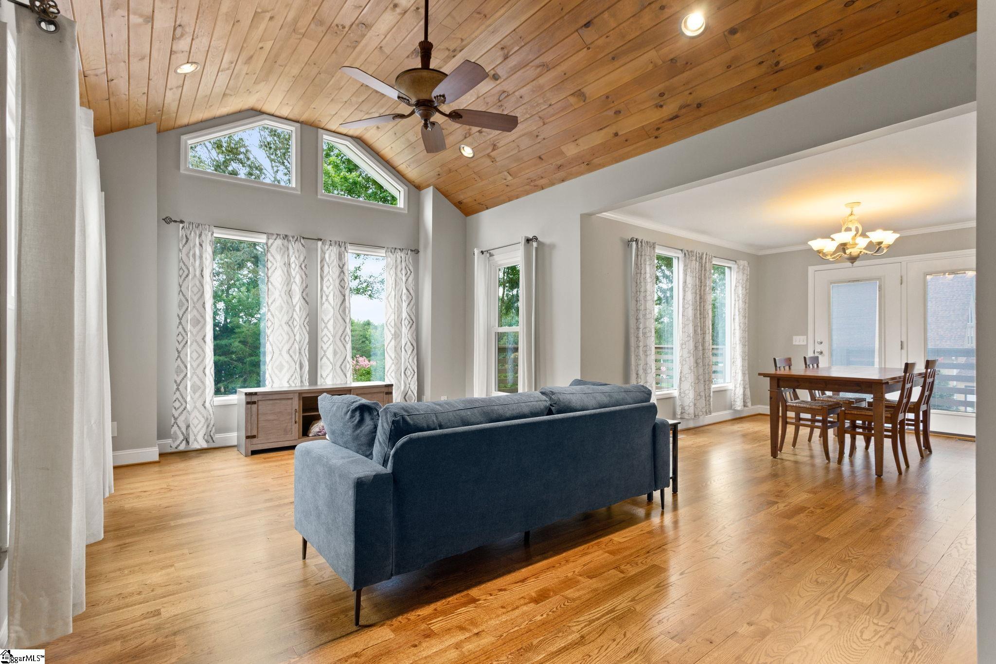323 Bass Cove Drive Taylors, SC 29687