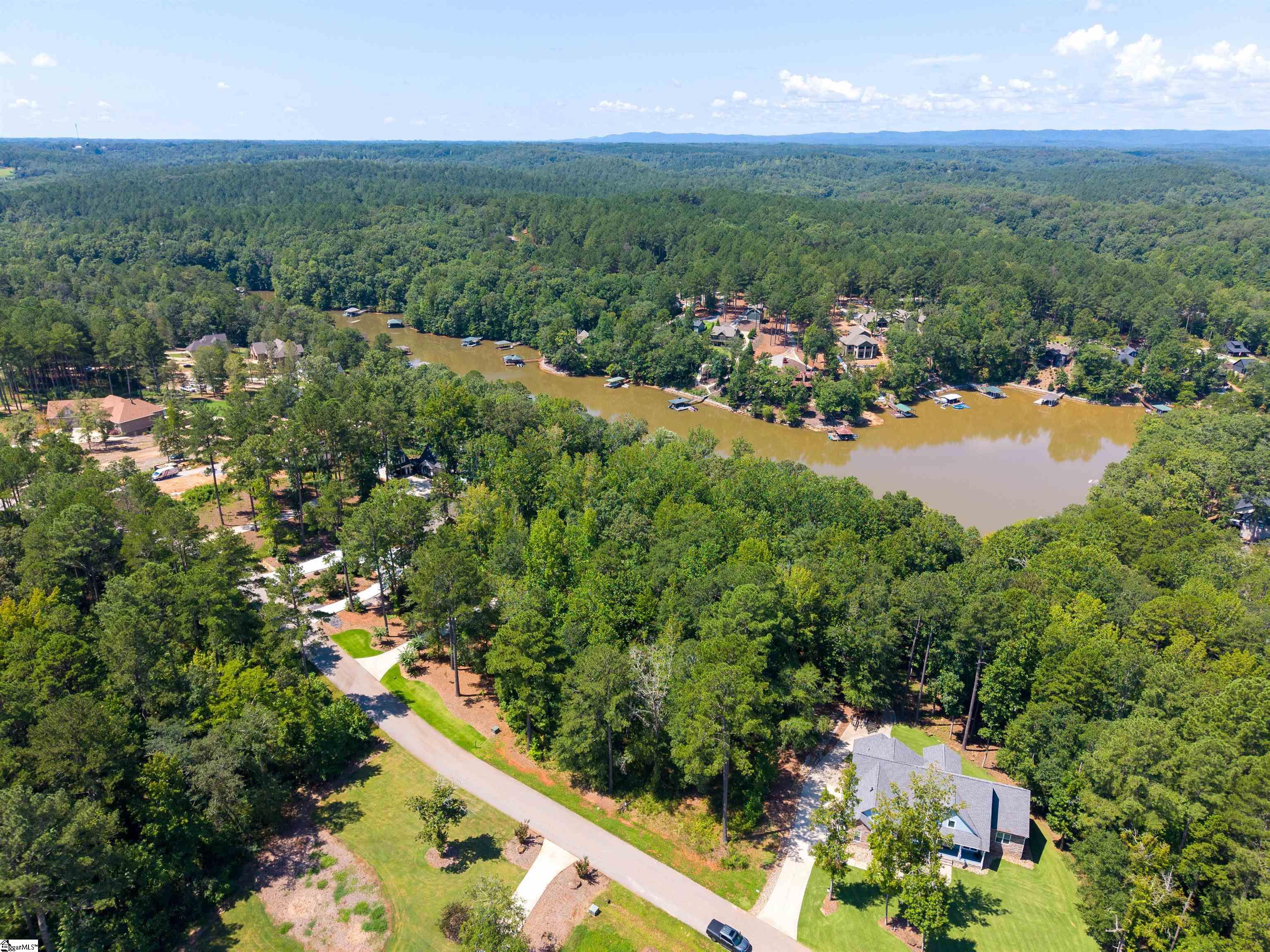 43 Harbor Point Road Seneca, SC 29672