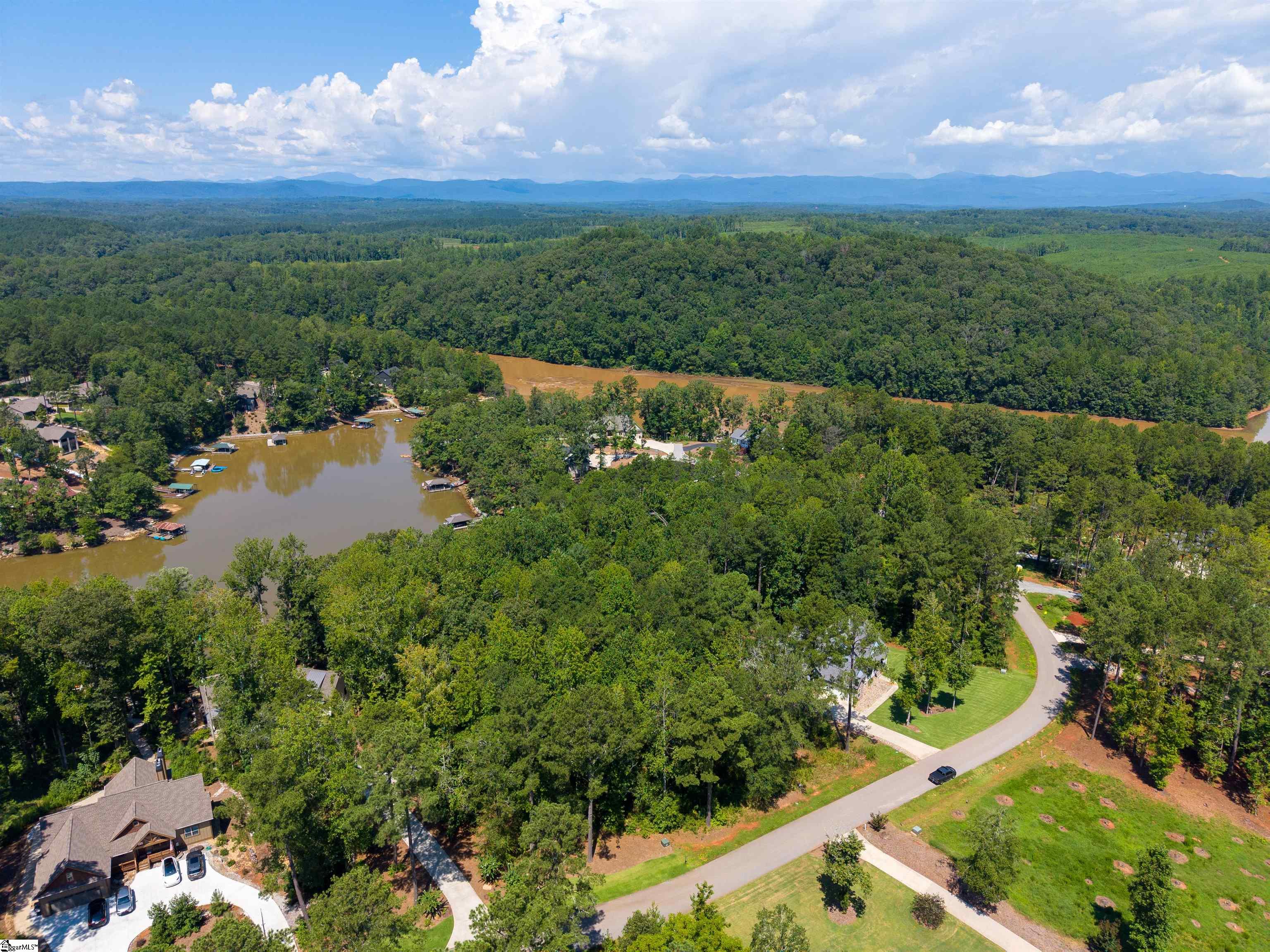 43 Harbor Point Road Seneca, SC 29672