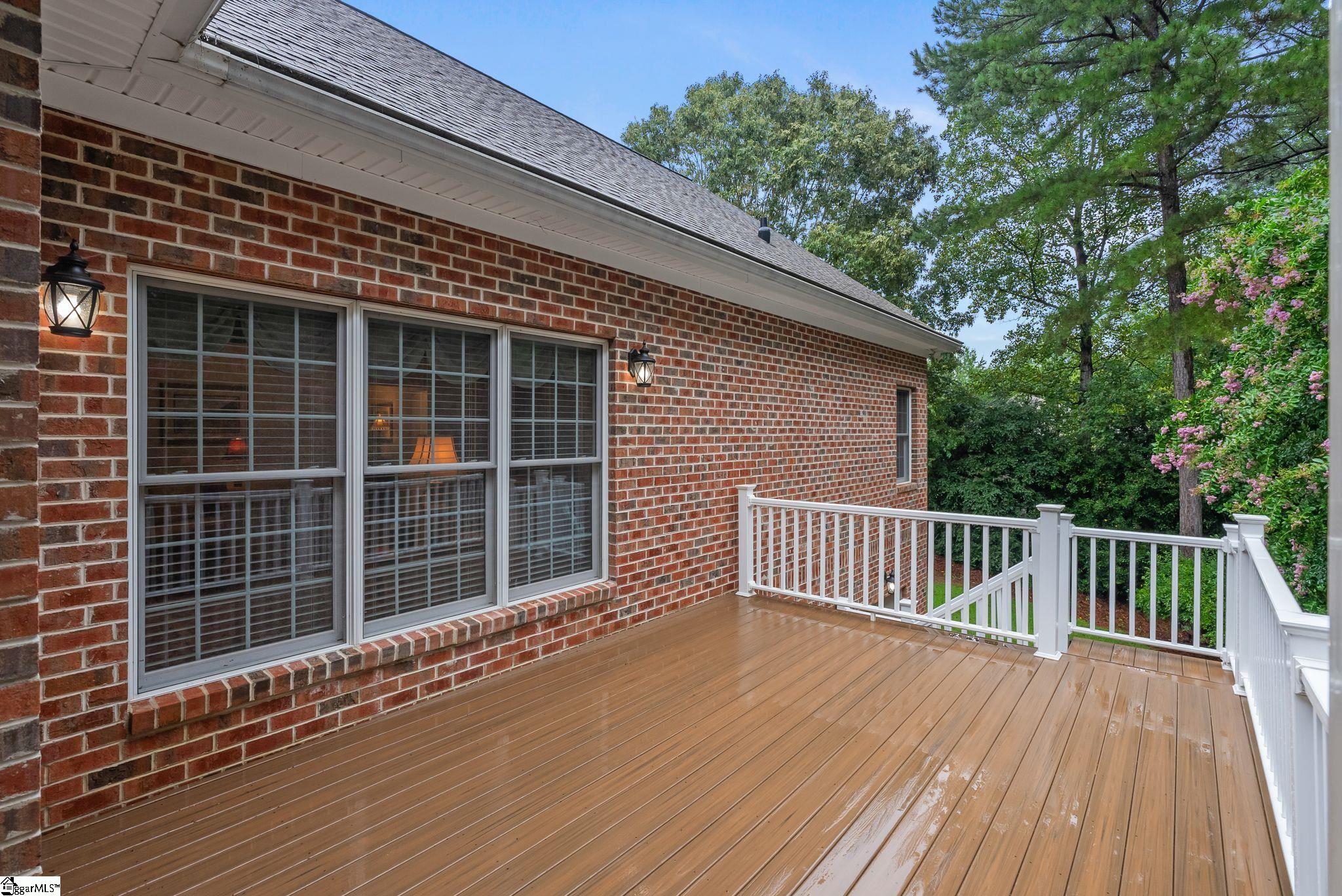 129 E Waterford Drive Seneca, SC 29672