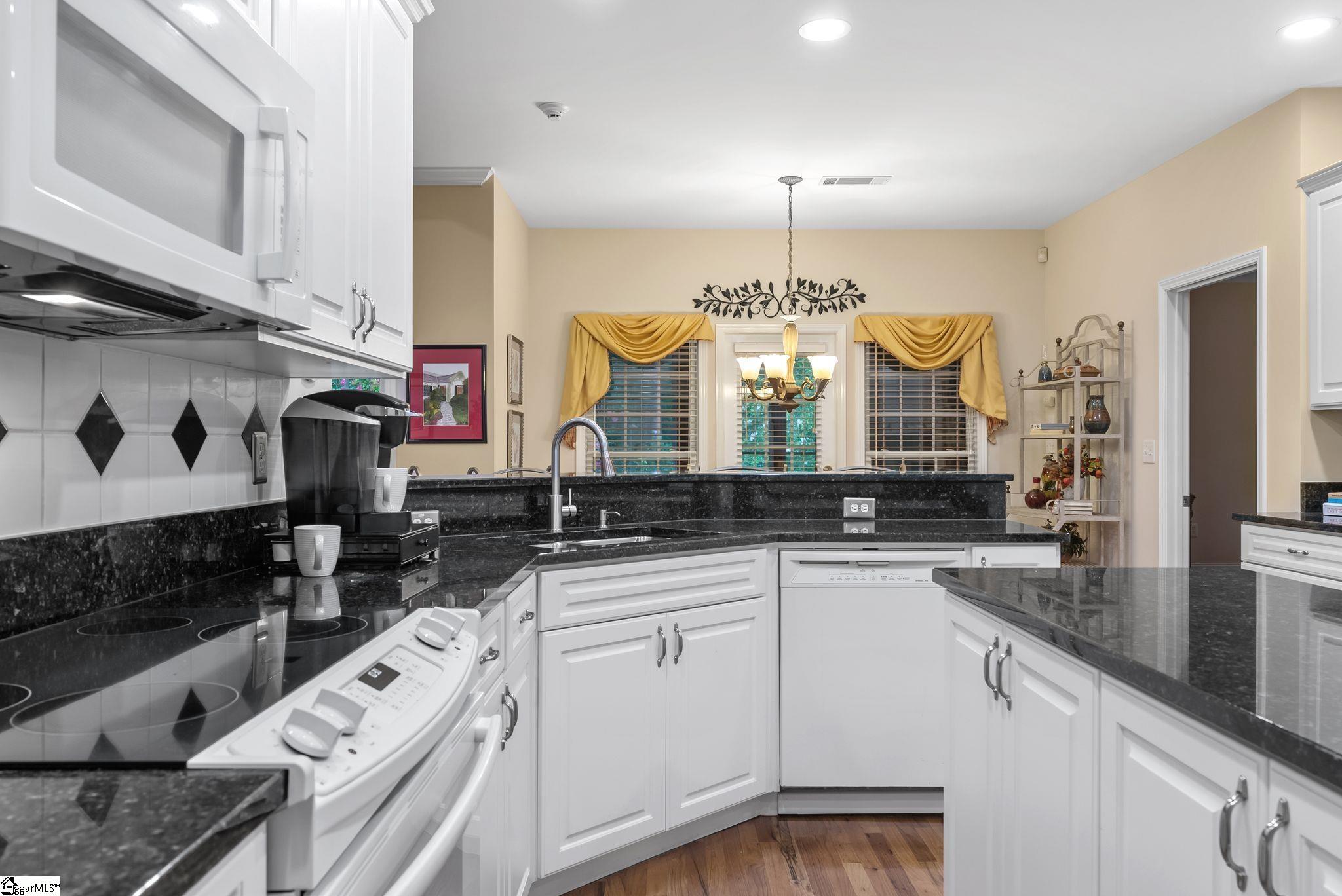 129 E Waterford Drive Seneca, SC 29672