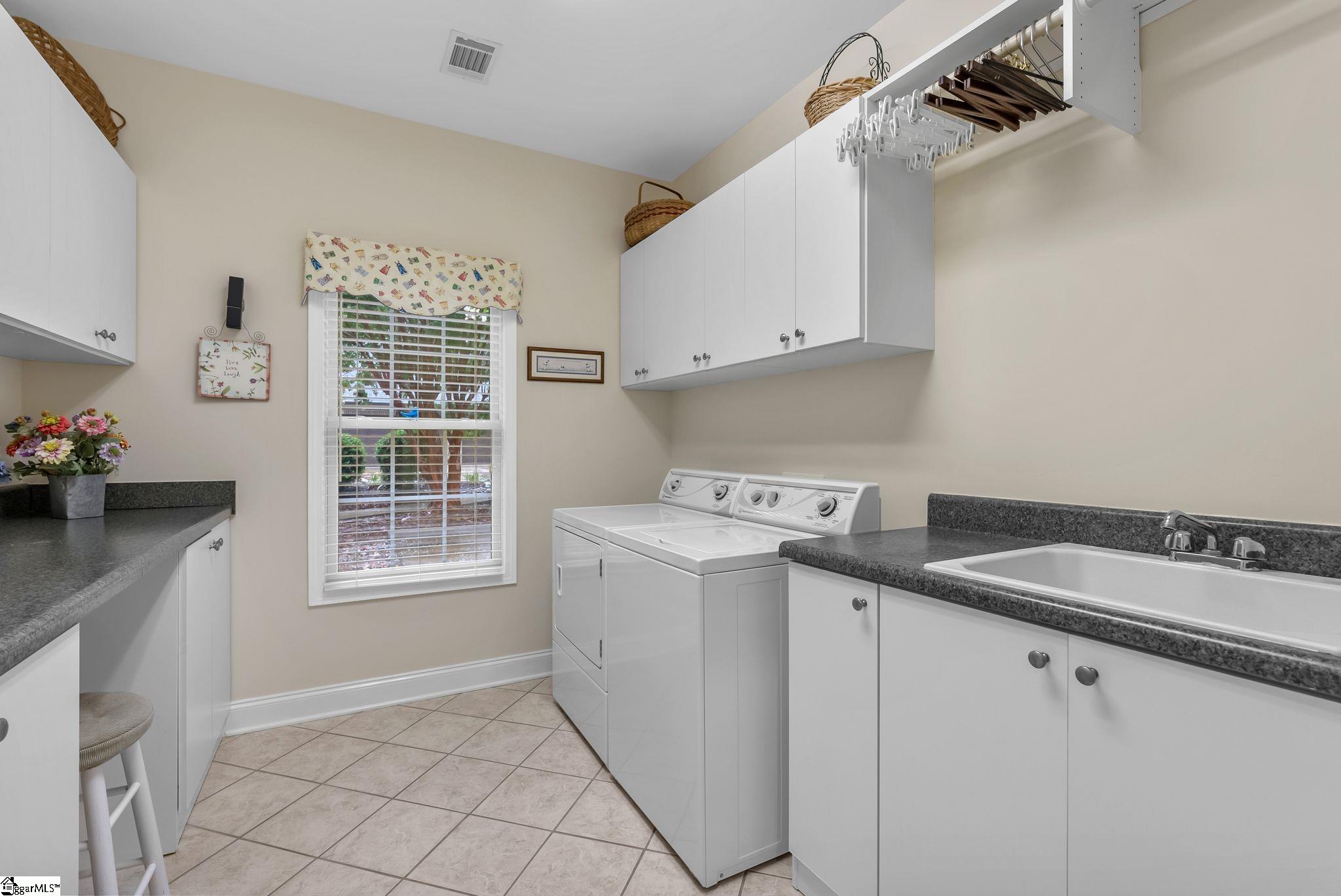 129 E Waterford Drive Seneca, SC 29672