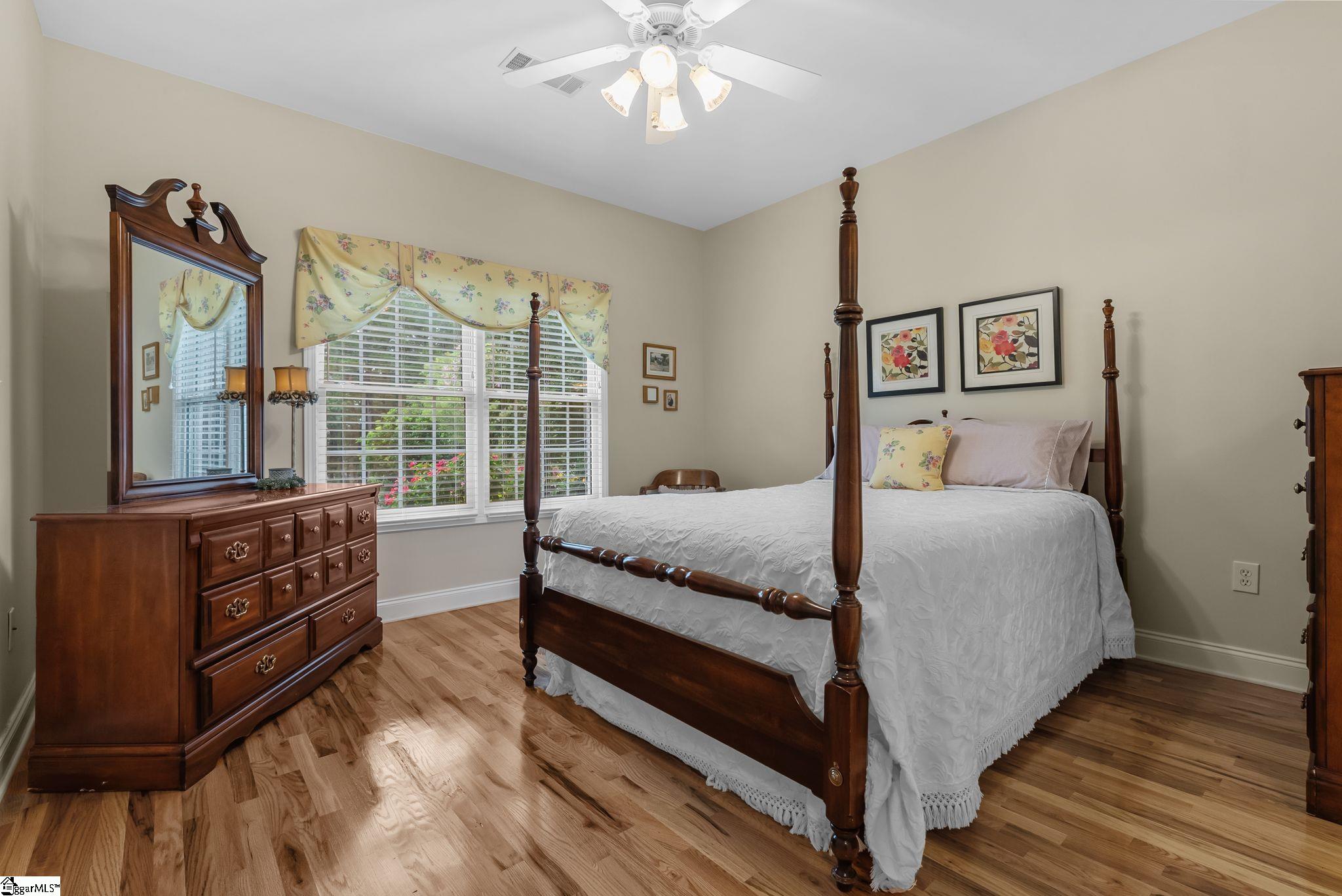 129 E Waterford Drive Seneca, SC 29672