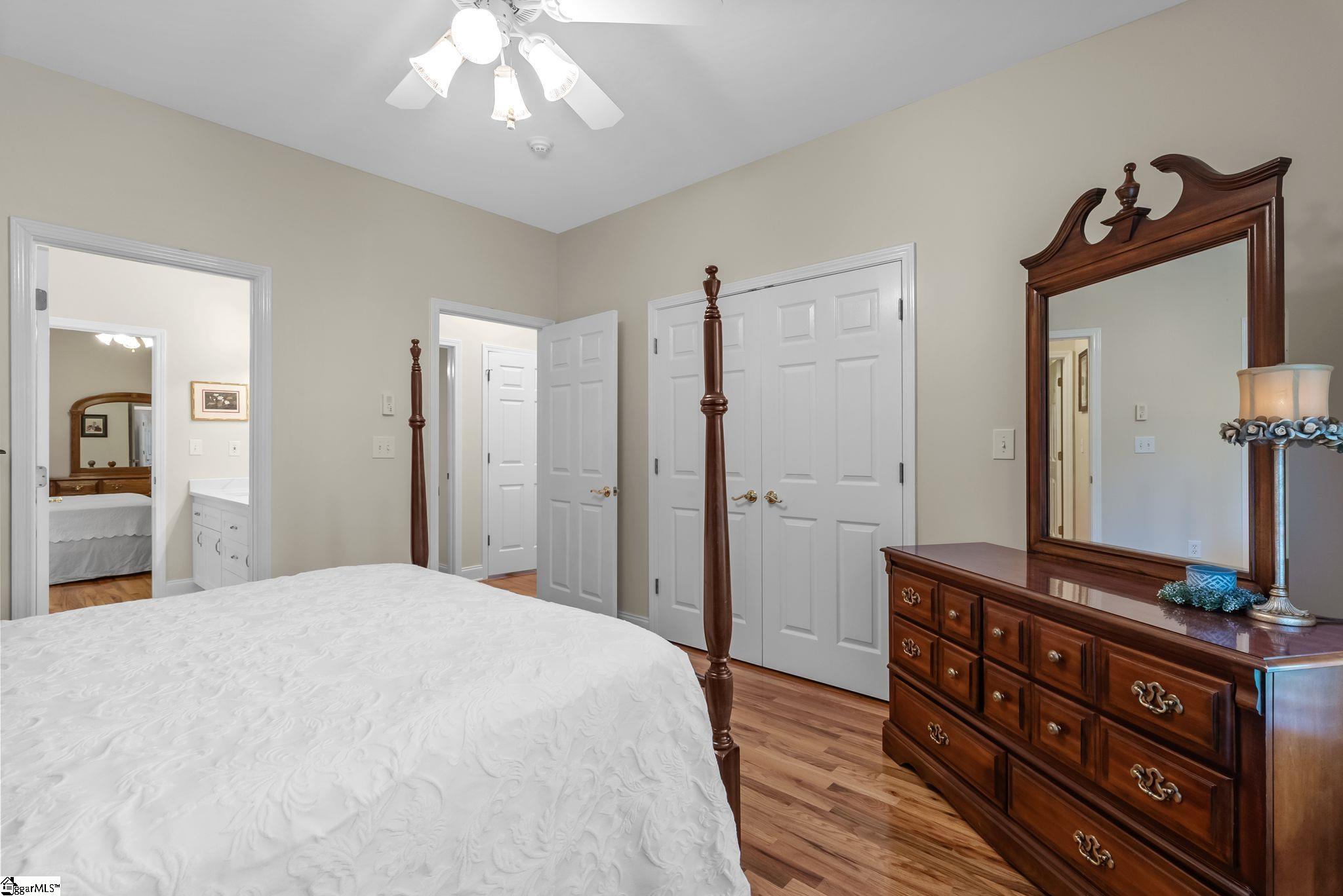 129 E Waterford Drive Seneca, SC 29672