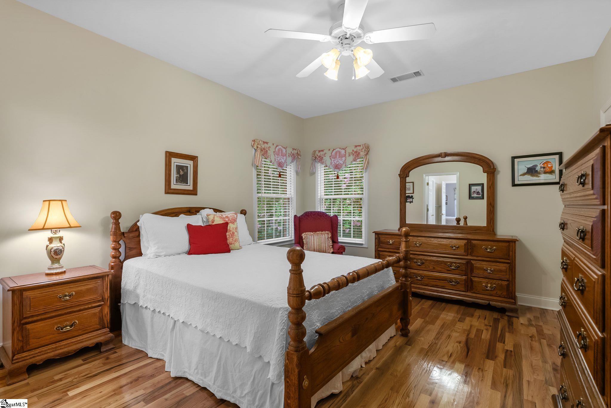 129 E Waterford Drive Seneca, SC 29672