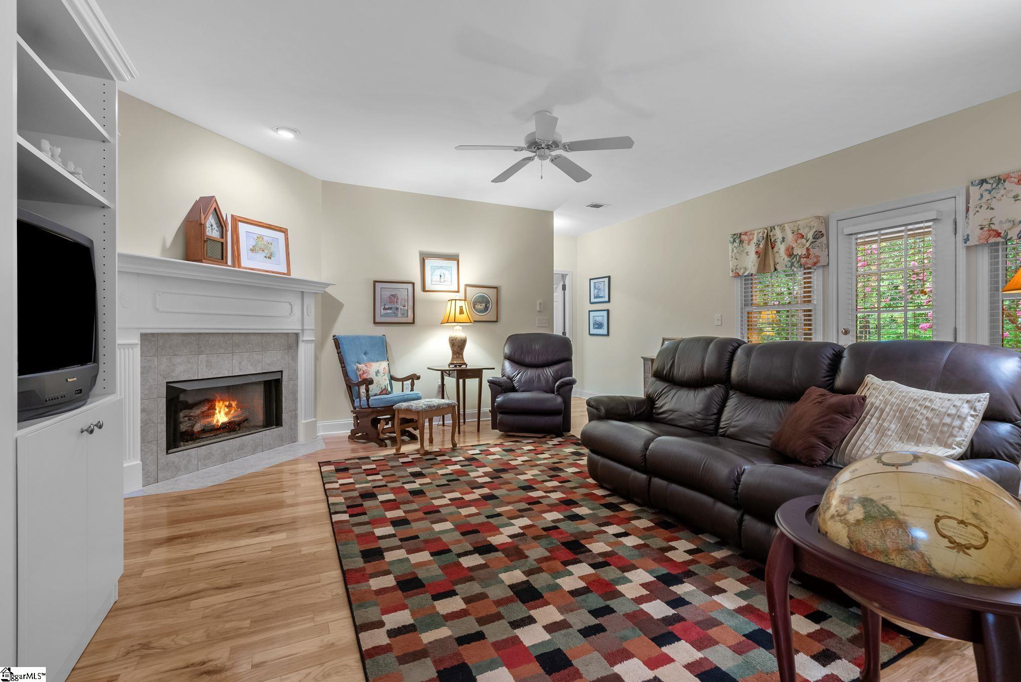 129 E Waterford Drive Seneca, SC 29672