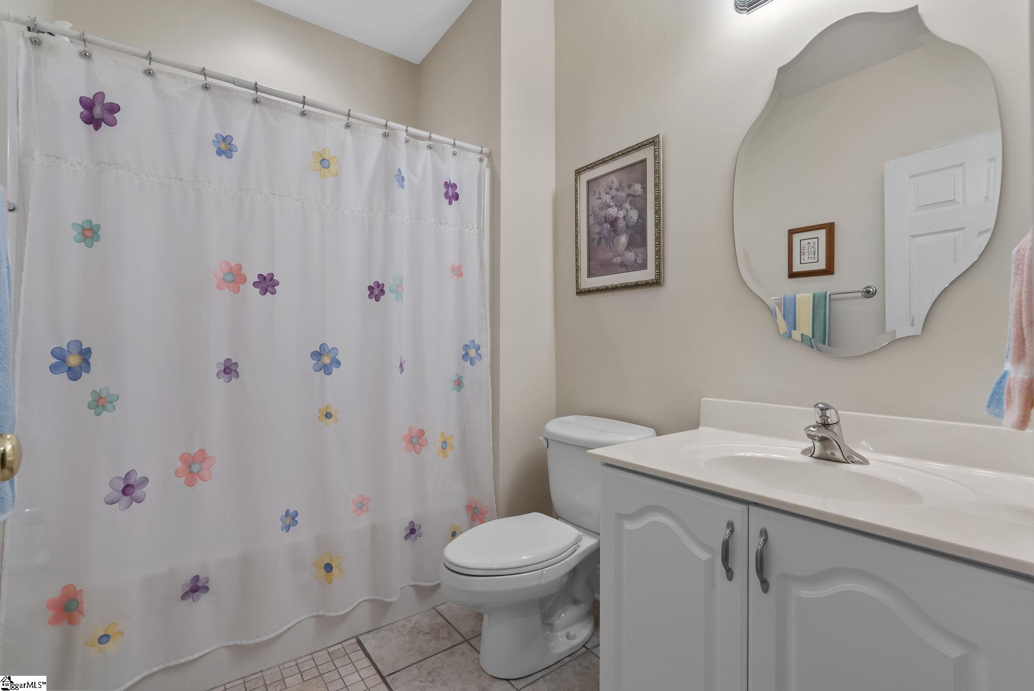 129 E Waterford Drive Seneca, SC 29672