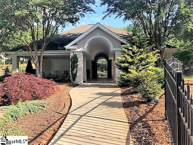 129 E Waterford Drive Seneca, SC 29672