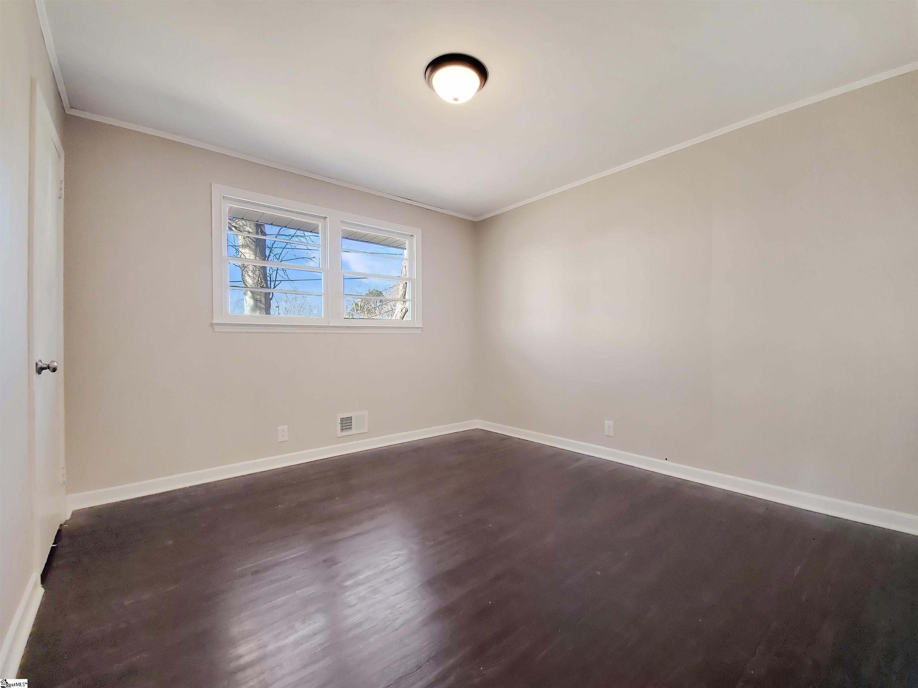 27 Shamrock Circle Greenville, SC 29611