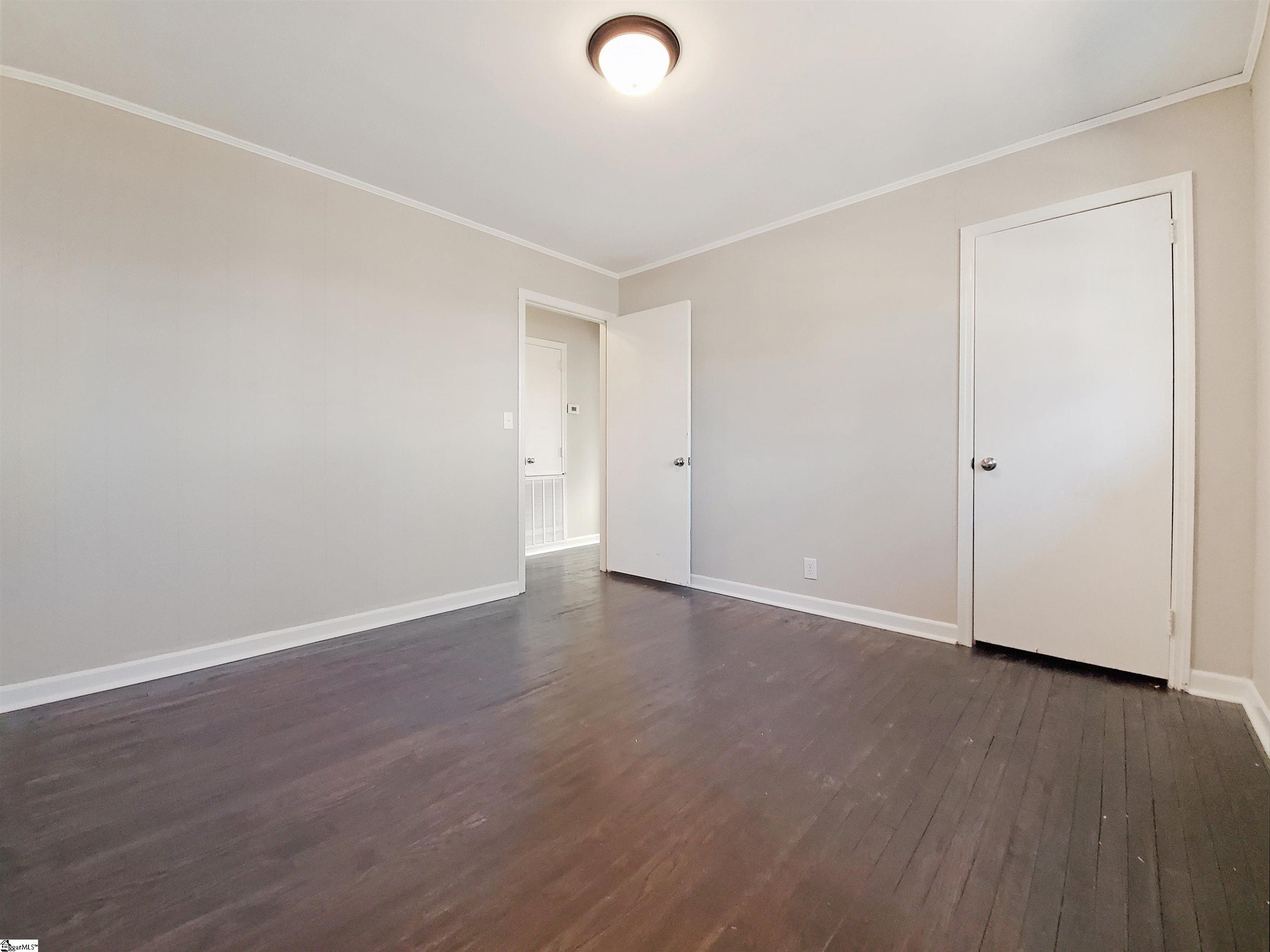 27 Shamrock Circle Greenville, SC 29611