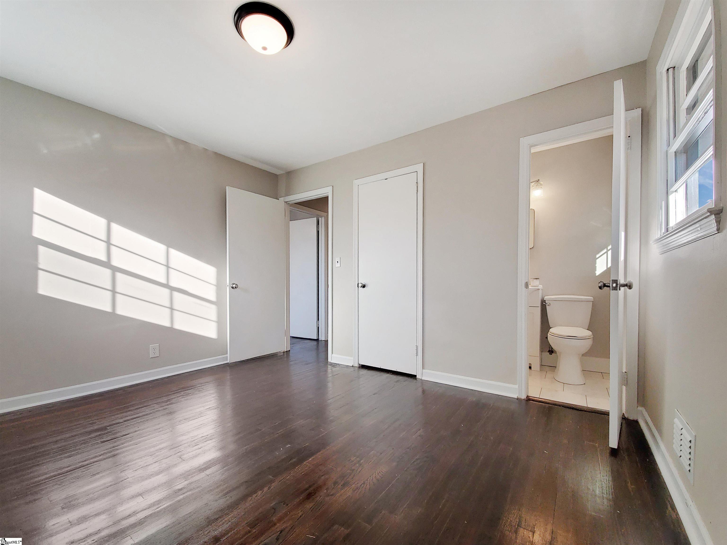 27 Shamrock Circle Greenville, SC 29611
