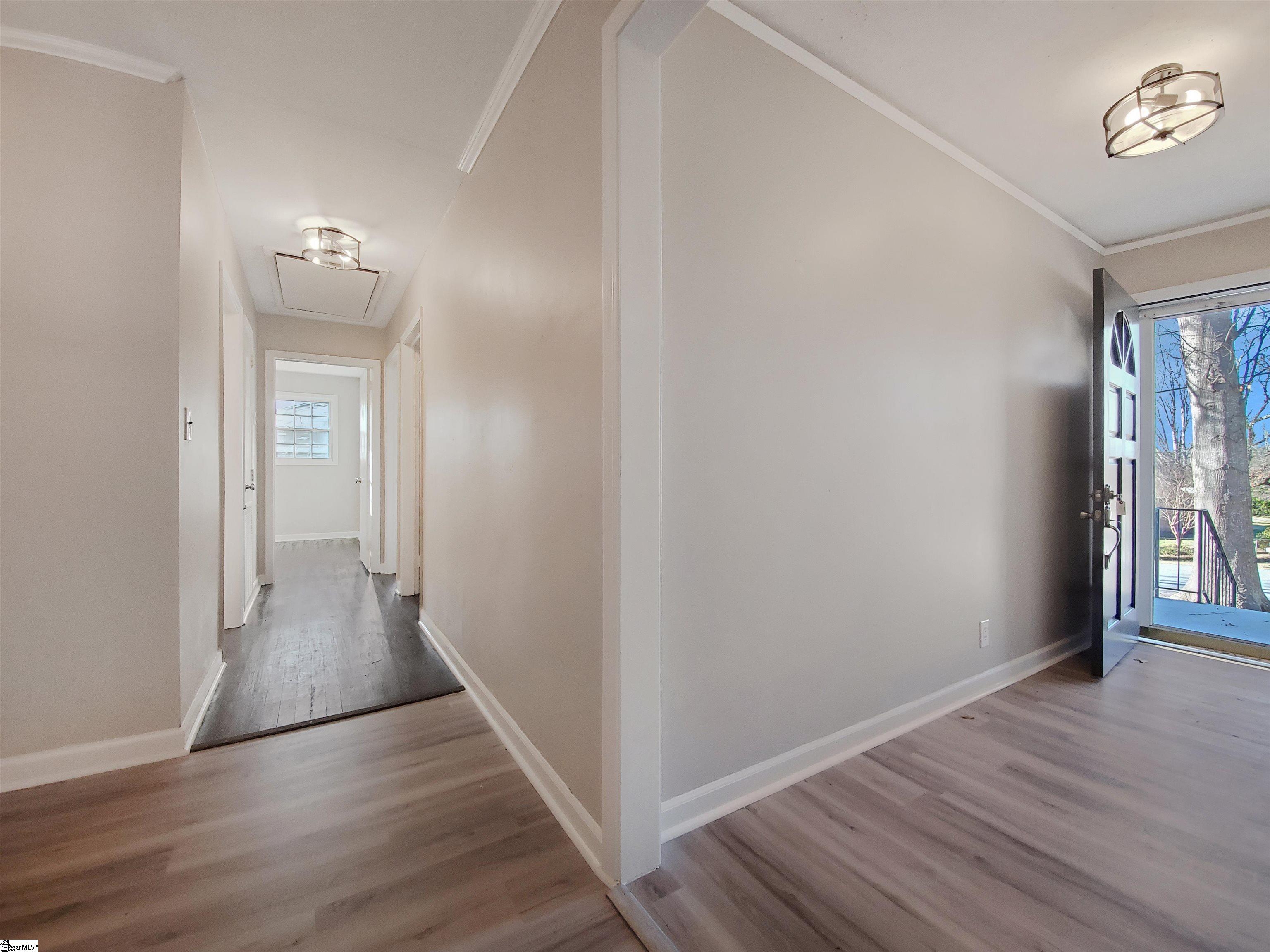 27 Shamrock Circle Greenville, SC 29611