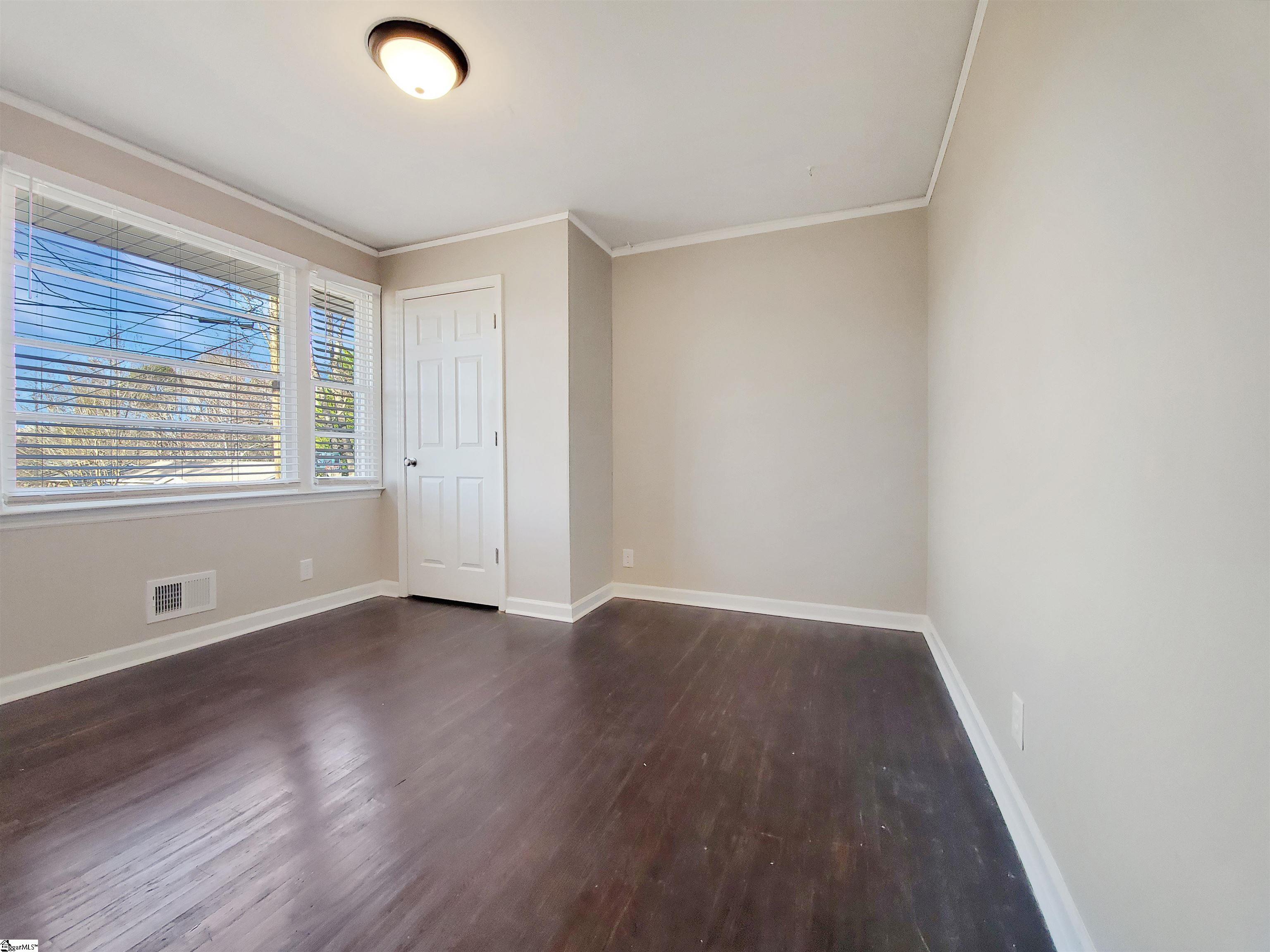 27 Shamrock Circle Greenville, SC 29611