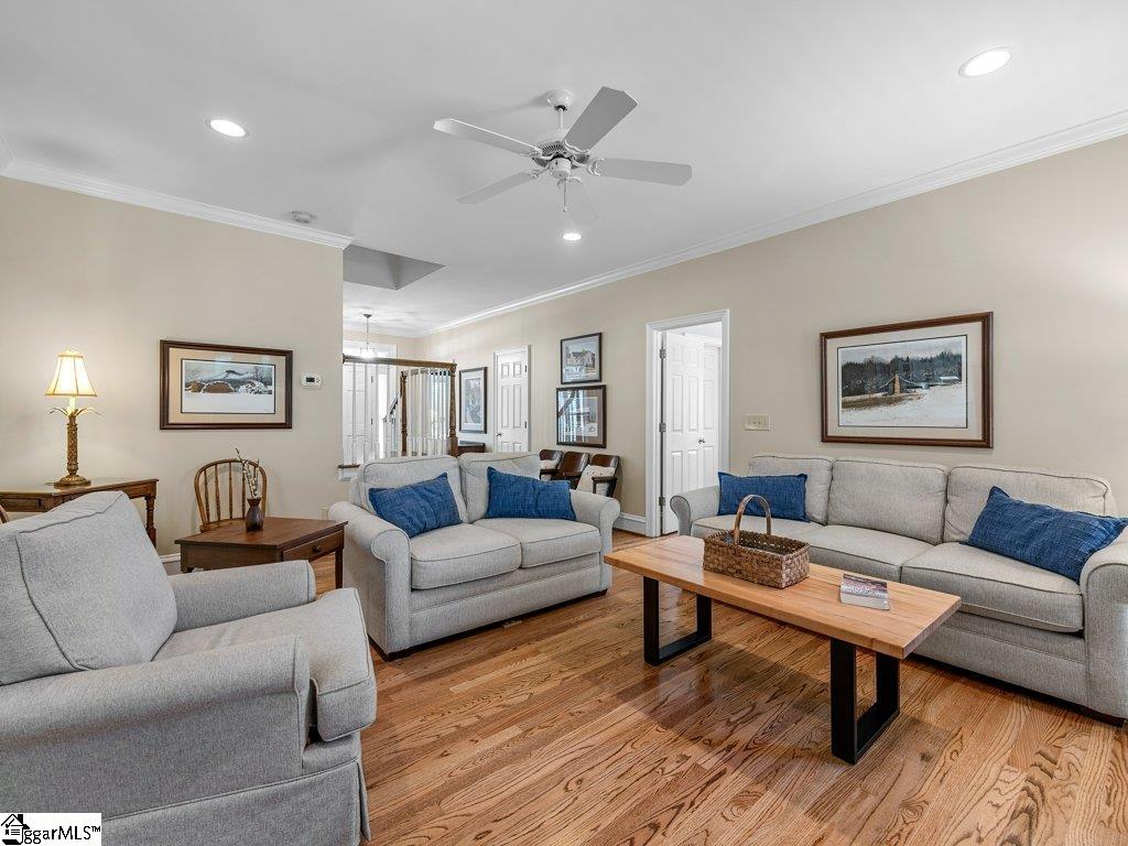 372 Old South Road Duncan, SC 29334-9266
