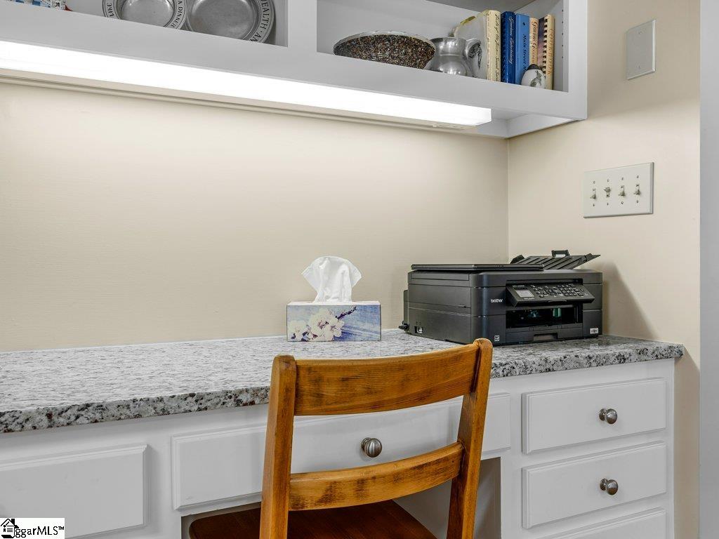 372 Old South Road Duncan, SC 29334-9266