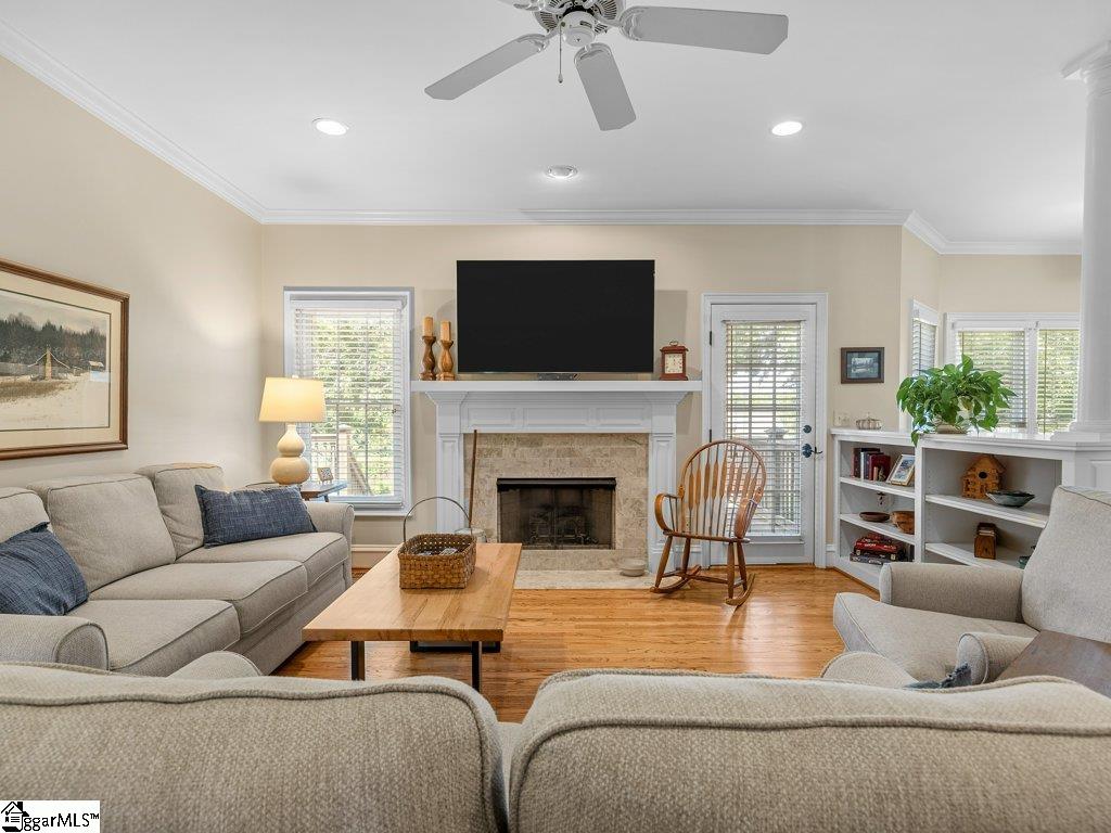 372 Old South Road Duncan, SC 29334-9266
