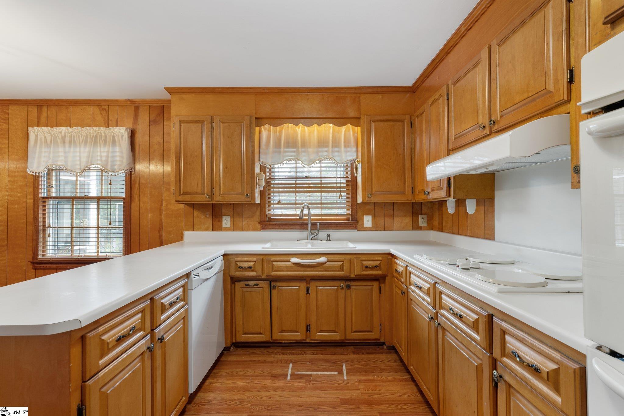 2 Woodfern Circle Greenville, SC 29615