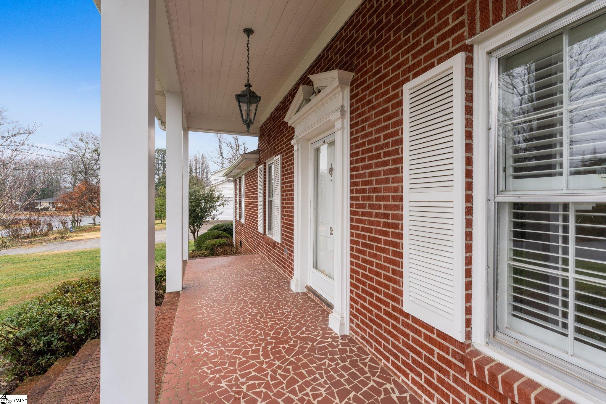 2 Woodfern Circle Greenville, SC 29615