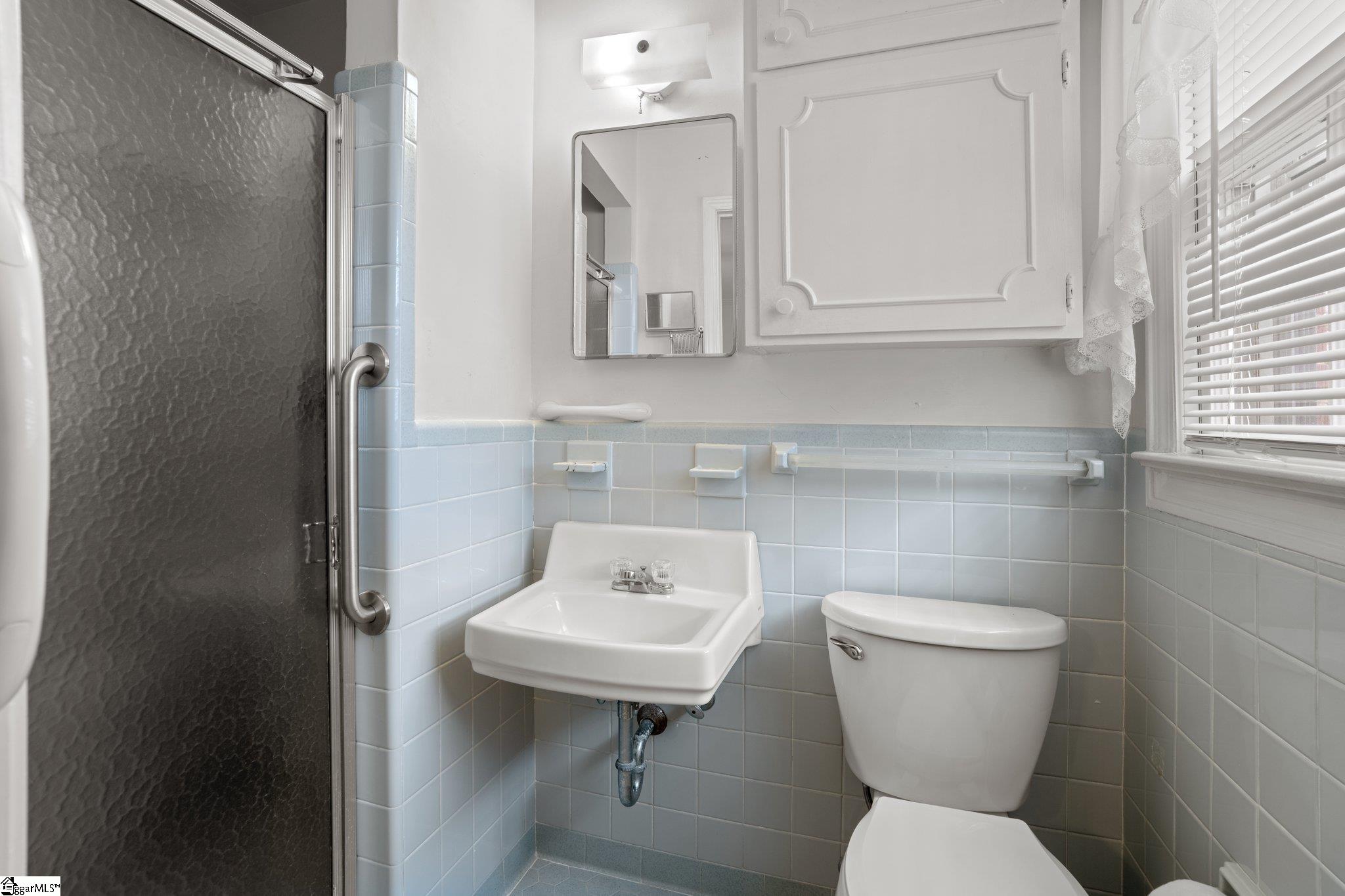 2 Woodfern Circle Greenville, SC 29615