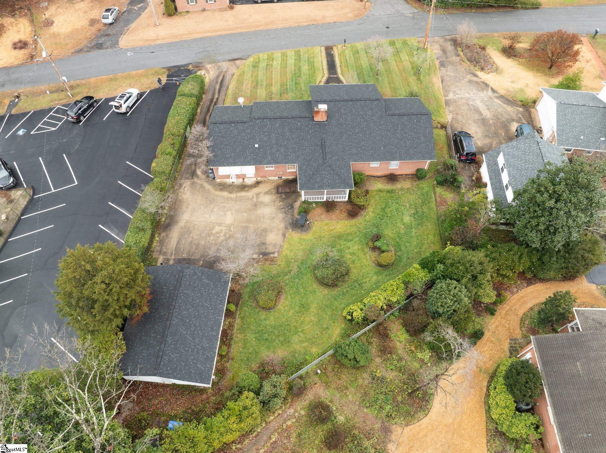 2 Woodfern Circle Greenville, SC 29615