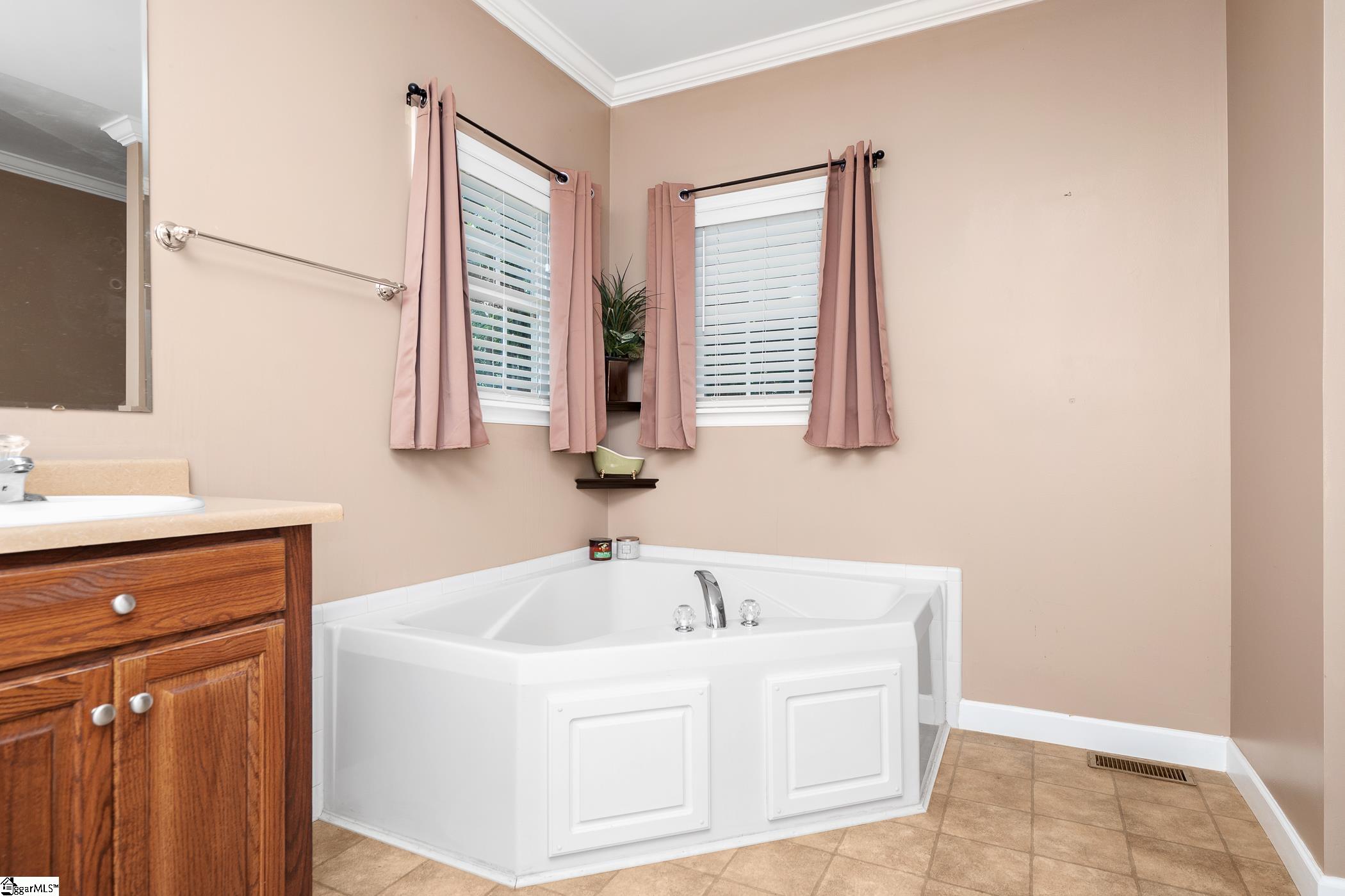 308 S Lake Forest Drive Cross Hill, SC 29332