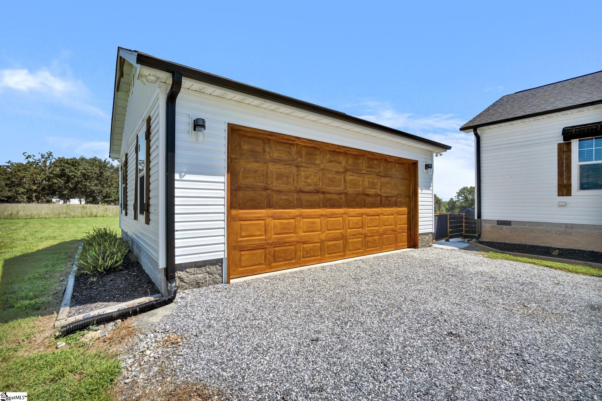 222 Barkers Creek Road Honea Path, SC 29654