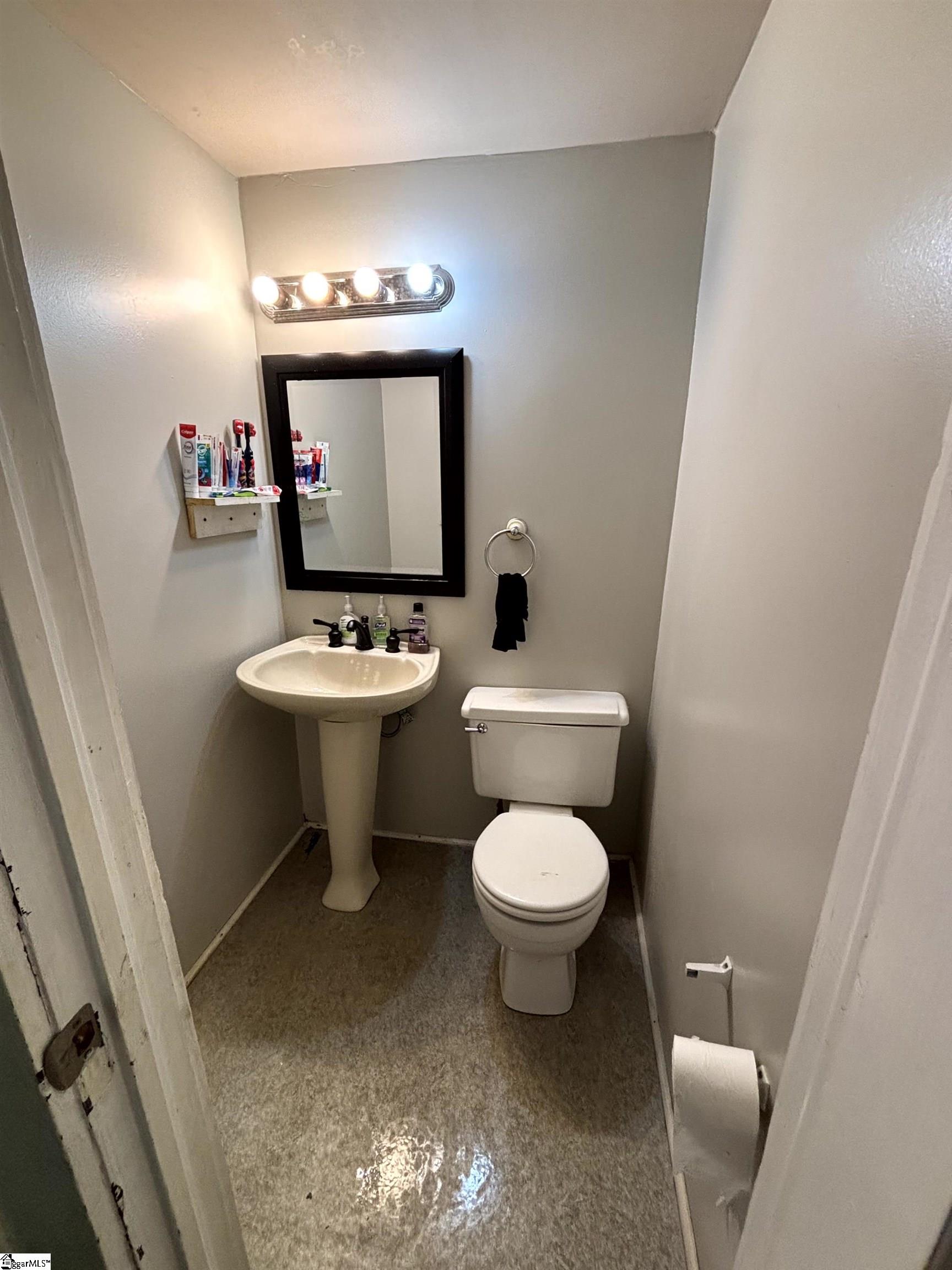 101 E. Blue Ridge Drive Greenville, SC 29601