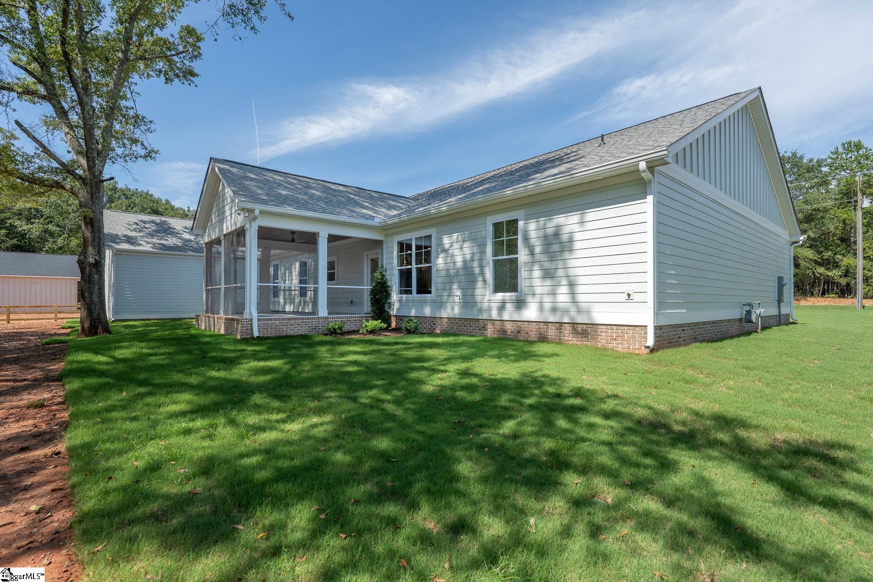 1284 Mount Carmel Road Gray Court, SC 29360