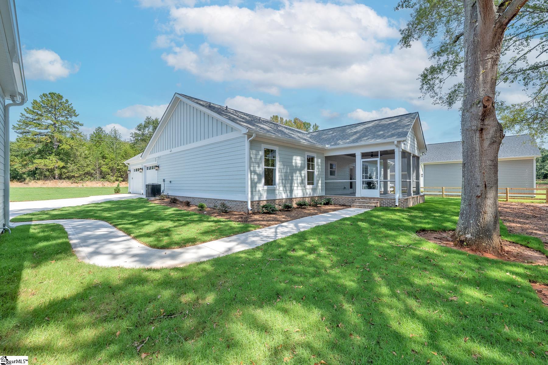 1284 Mount Carmel Road Gray Court, SC 29360