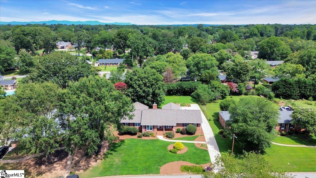 17 Seabury Drive Greenville, SC 29615