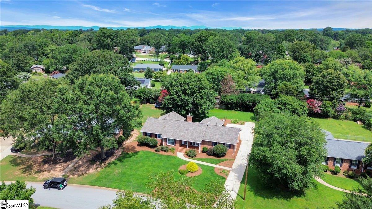 17 Seabury Drive Greenville, SC 29615