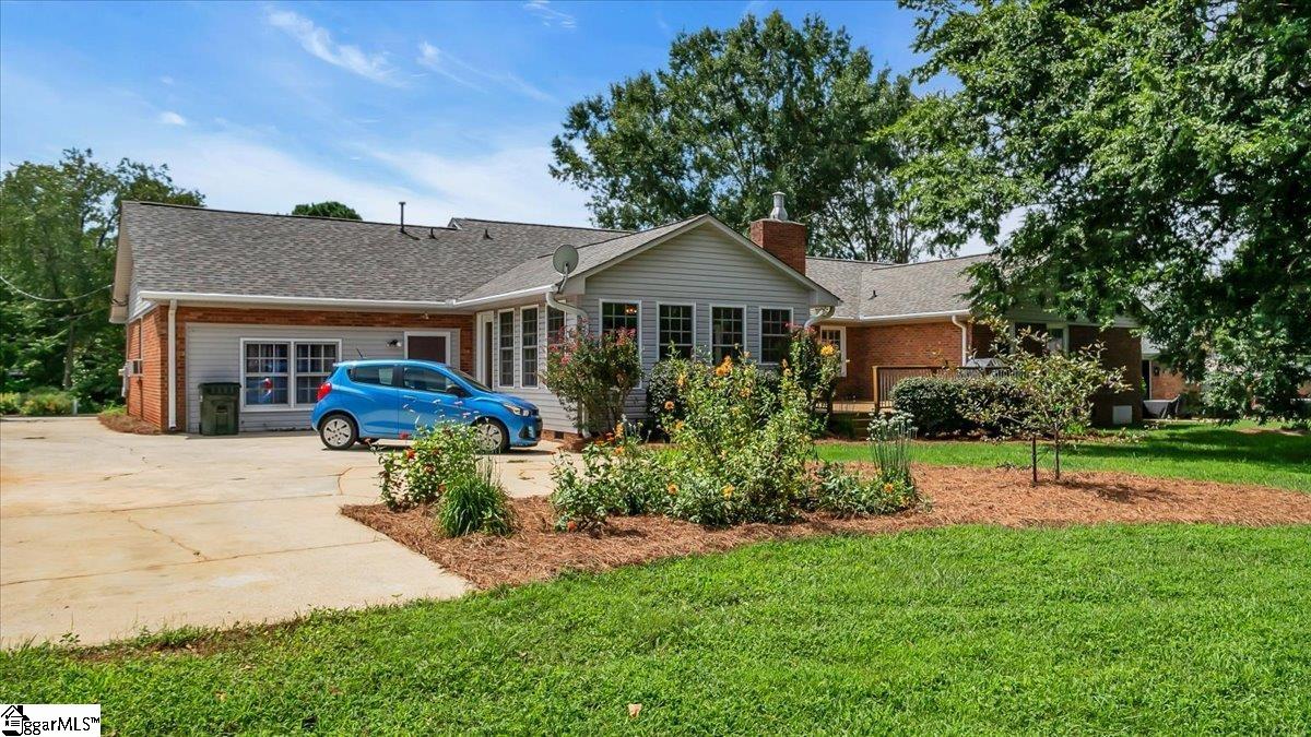 17 Seabury Drive Greenville, SC 29615