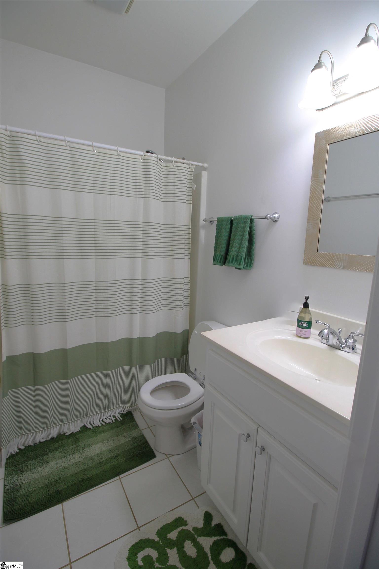 300 Apple Farm Road Campobello, SC 29322