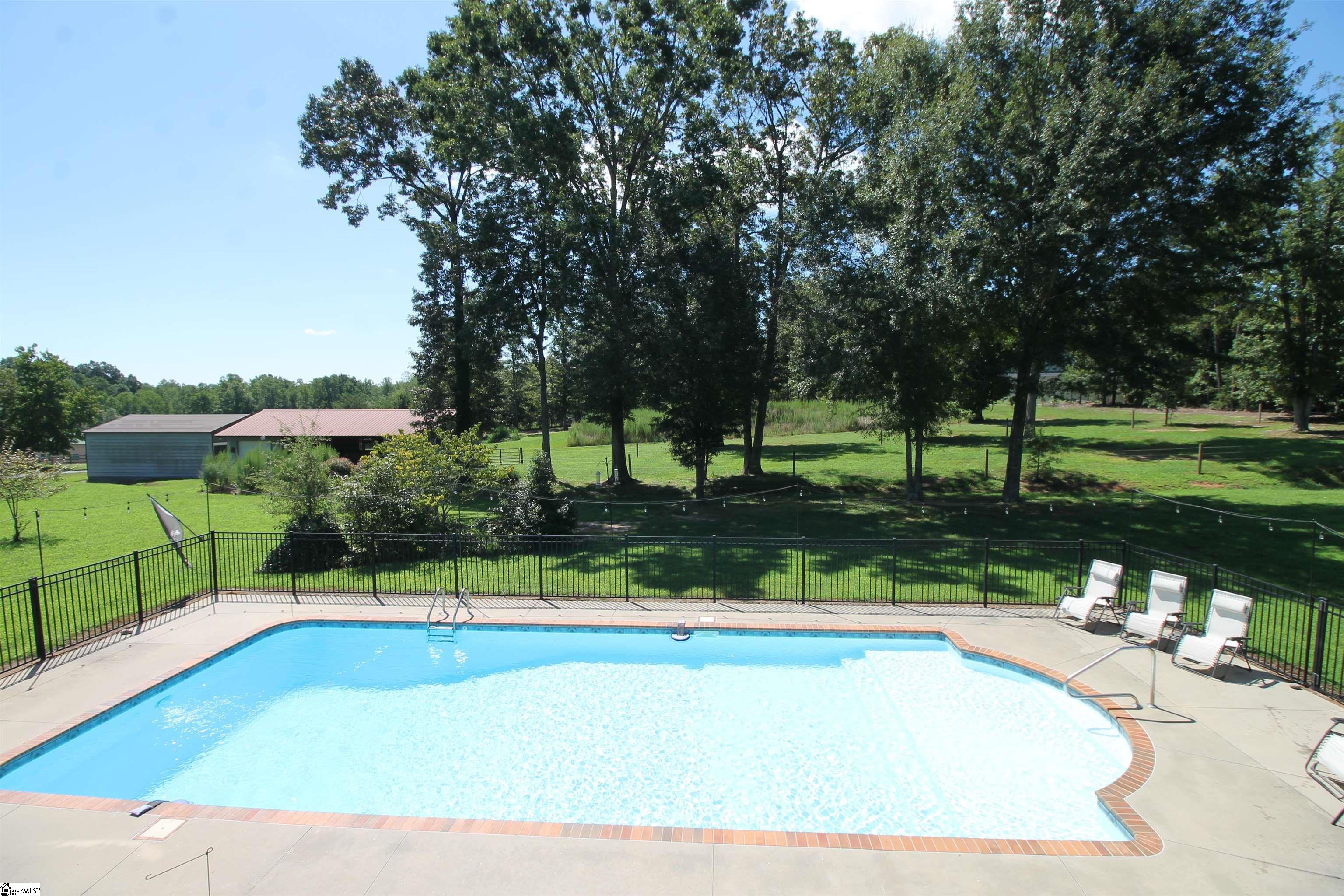 300 Apple Farm Road Campobello, SC 29322