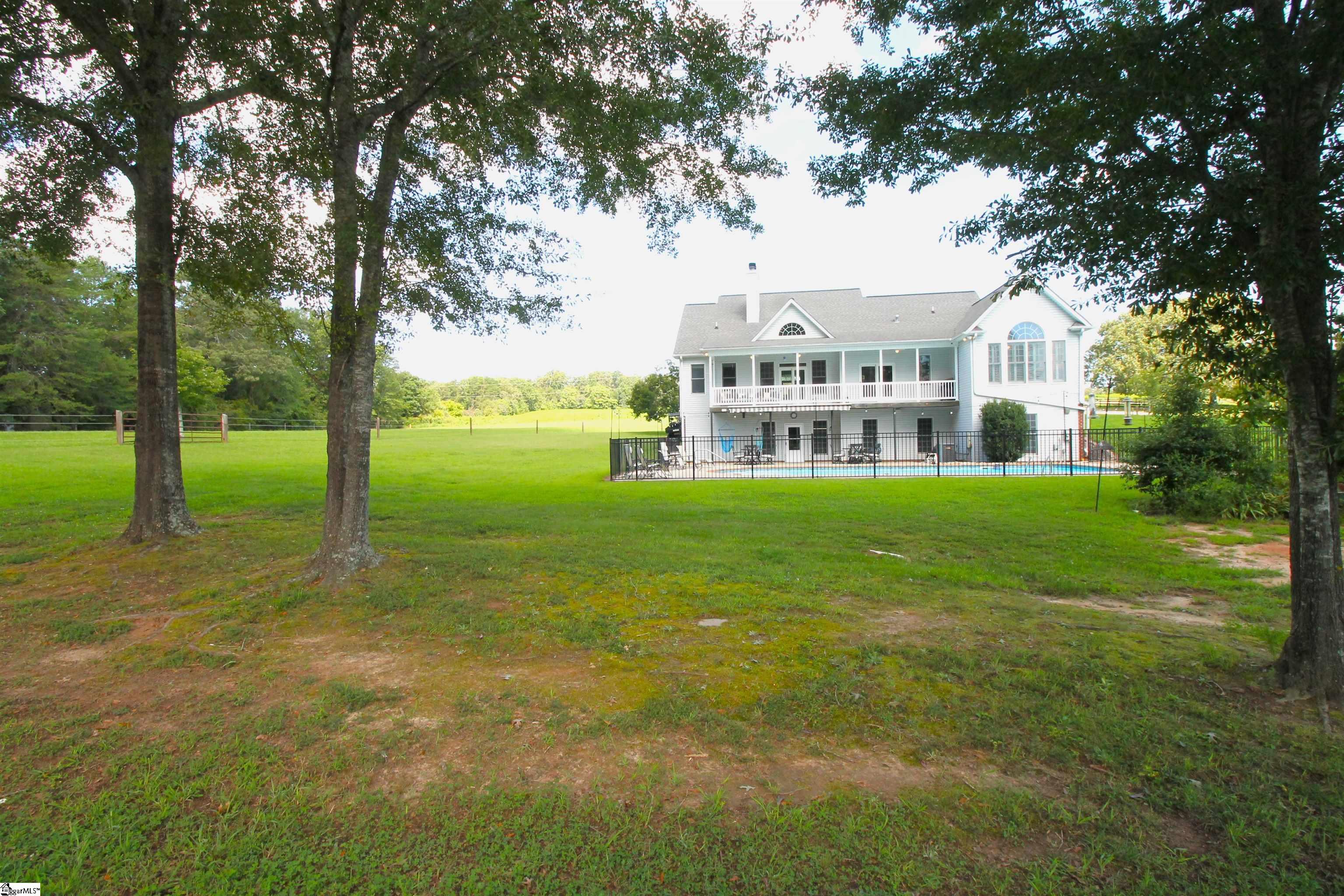 300 Apple Farm Road Campobello, SC 29322