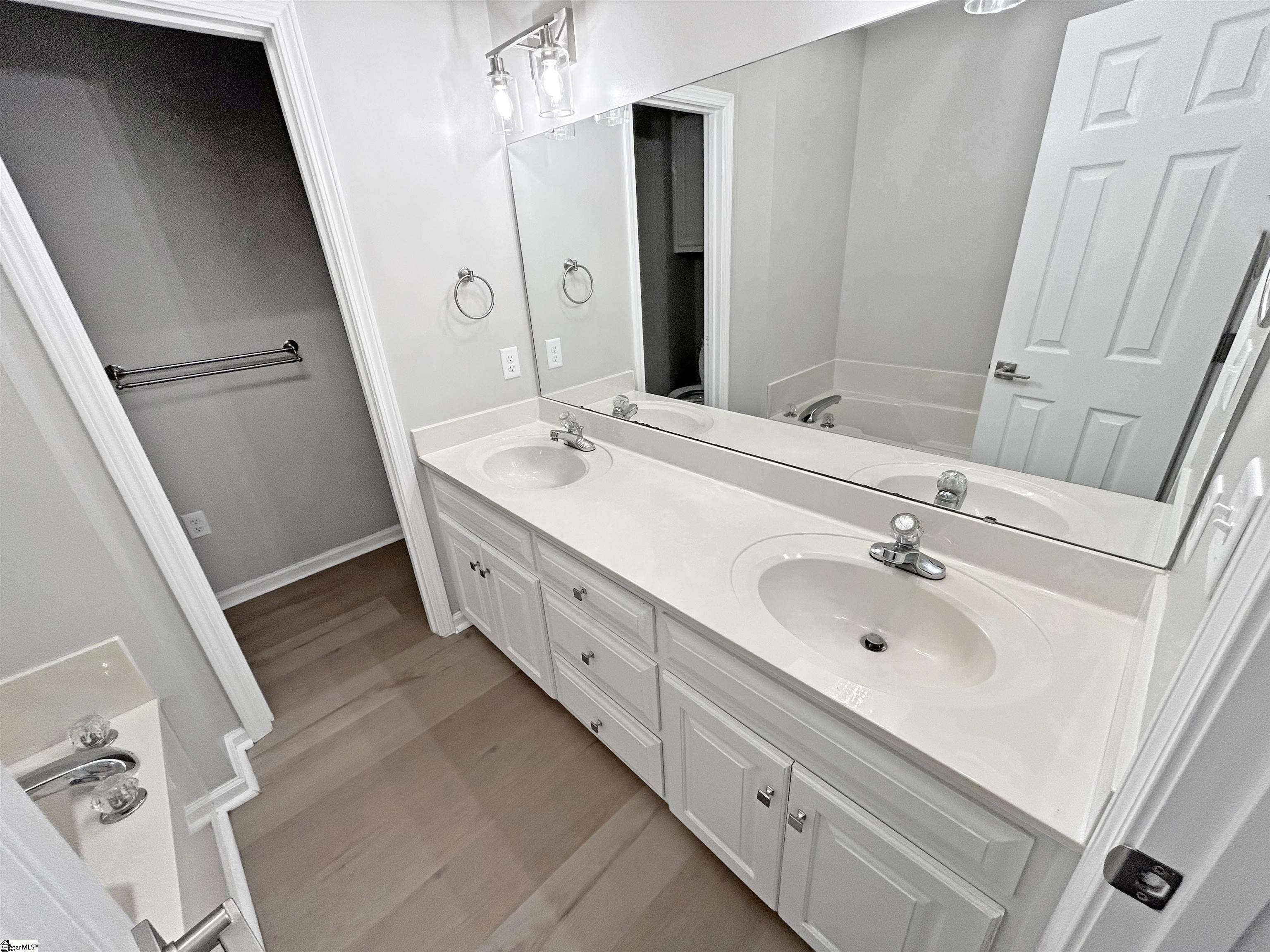 7 Waxwing Court Simpsonville, SC 29681