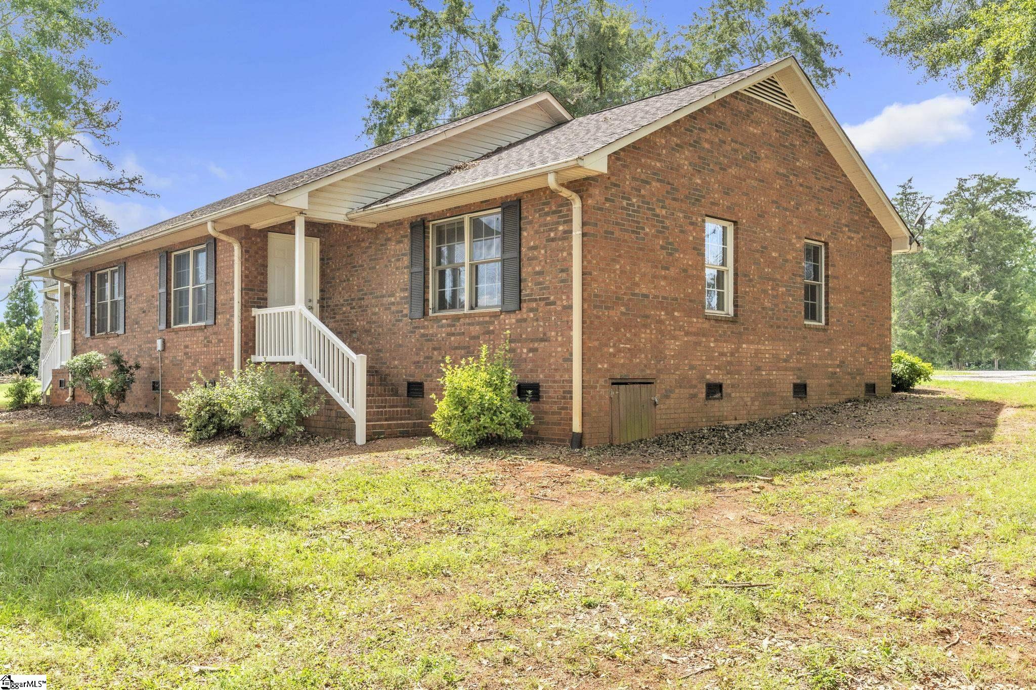 475 Vinyard Road Boiling Springs, SC 29316