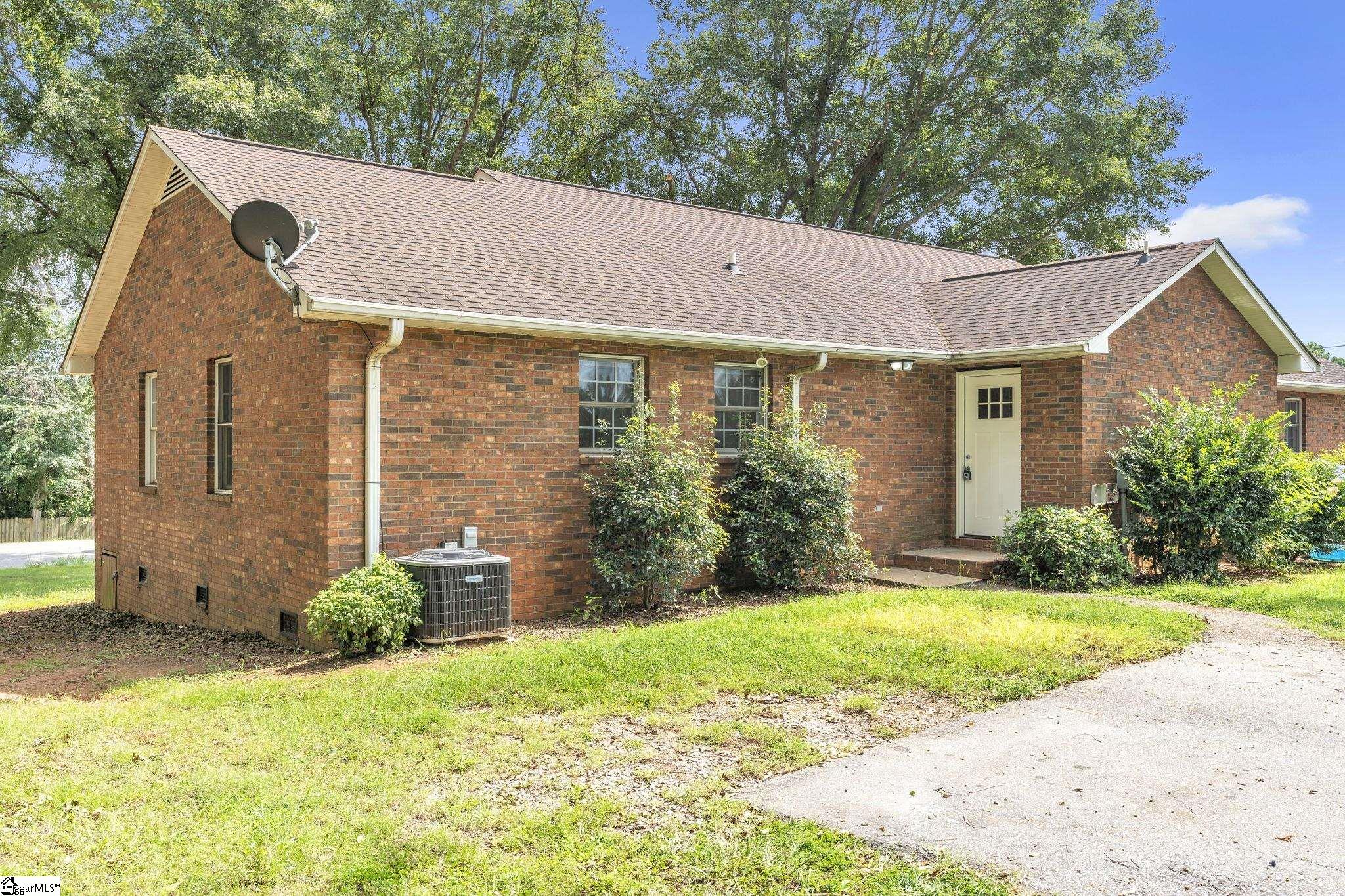 475 Vinyard Road Boiling Springs, SC 29316