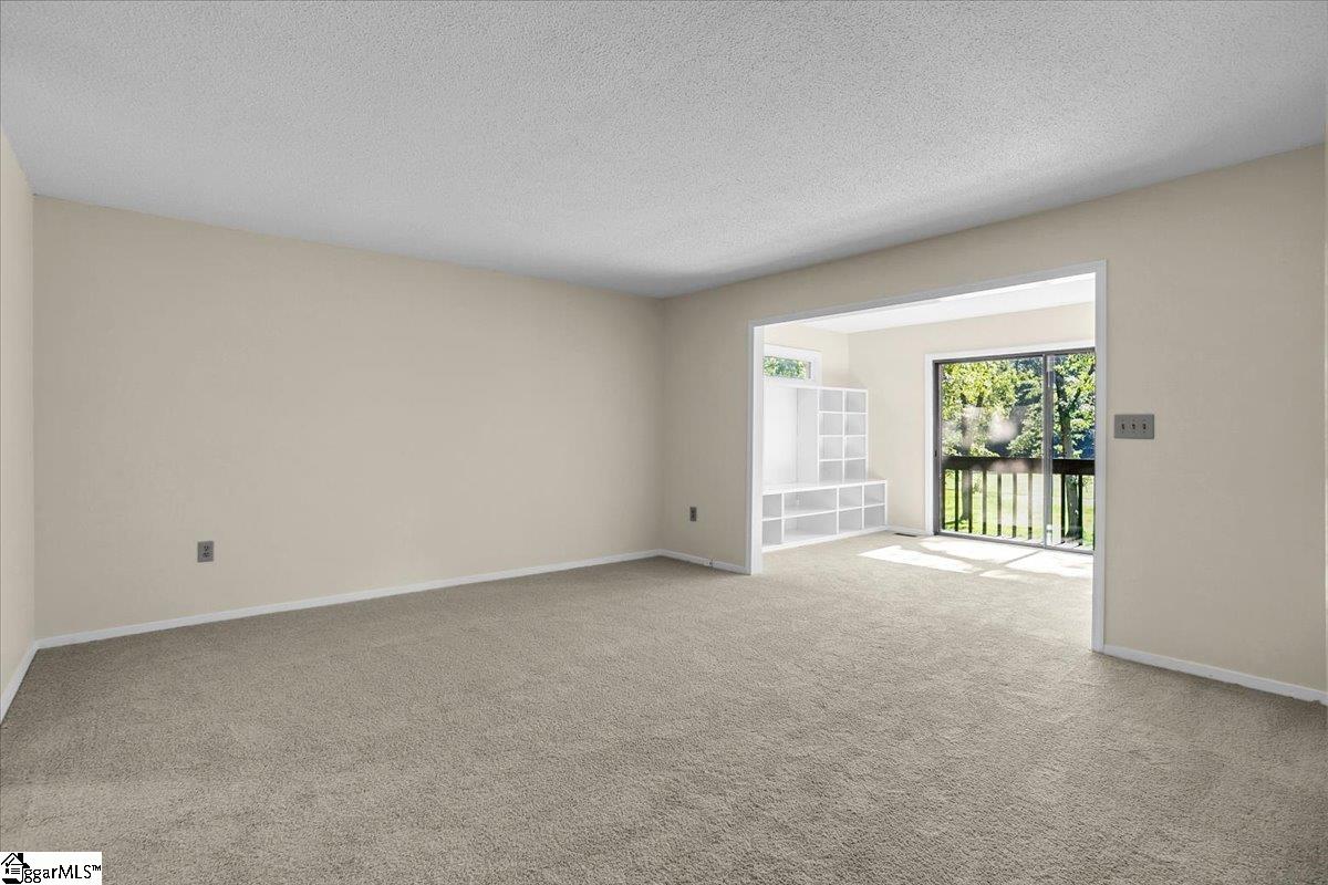 201 Long Point Way Simpsonville, SC 29681