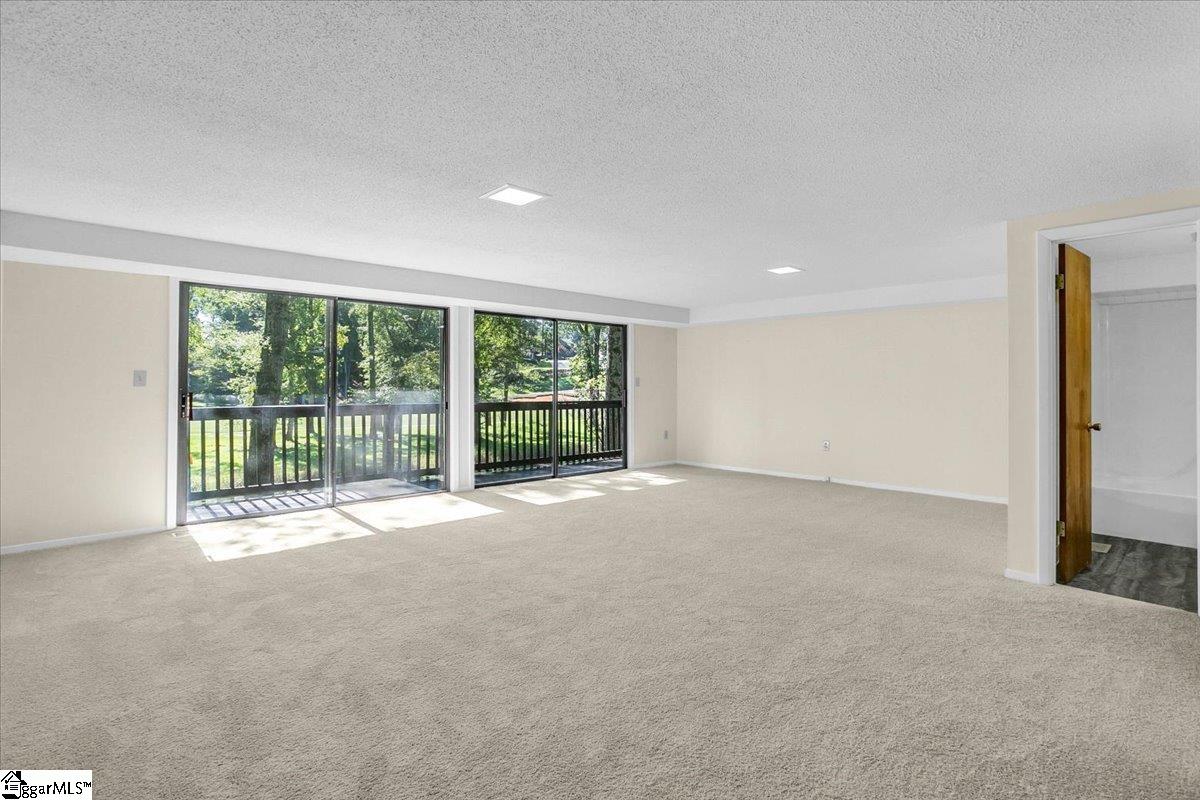 201 Long Point Way Simpsonville, SC 29681