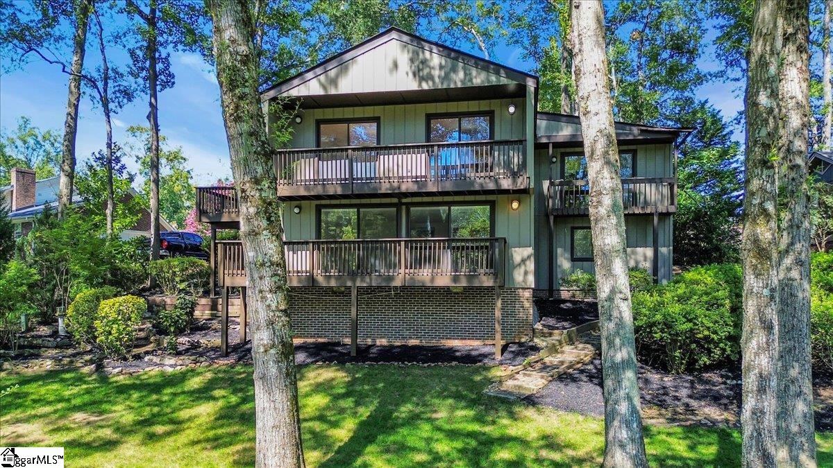 201 Long Point Way Simpsonville, SC 29681