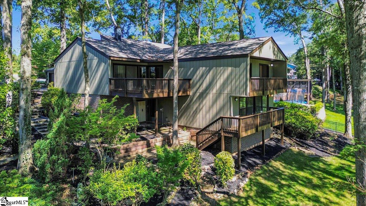 201 Long Point Way Simpsonville, SC 29681
