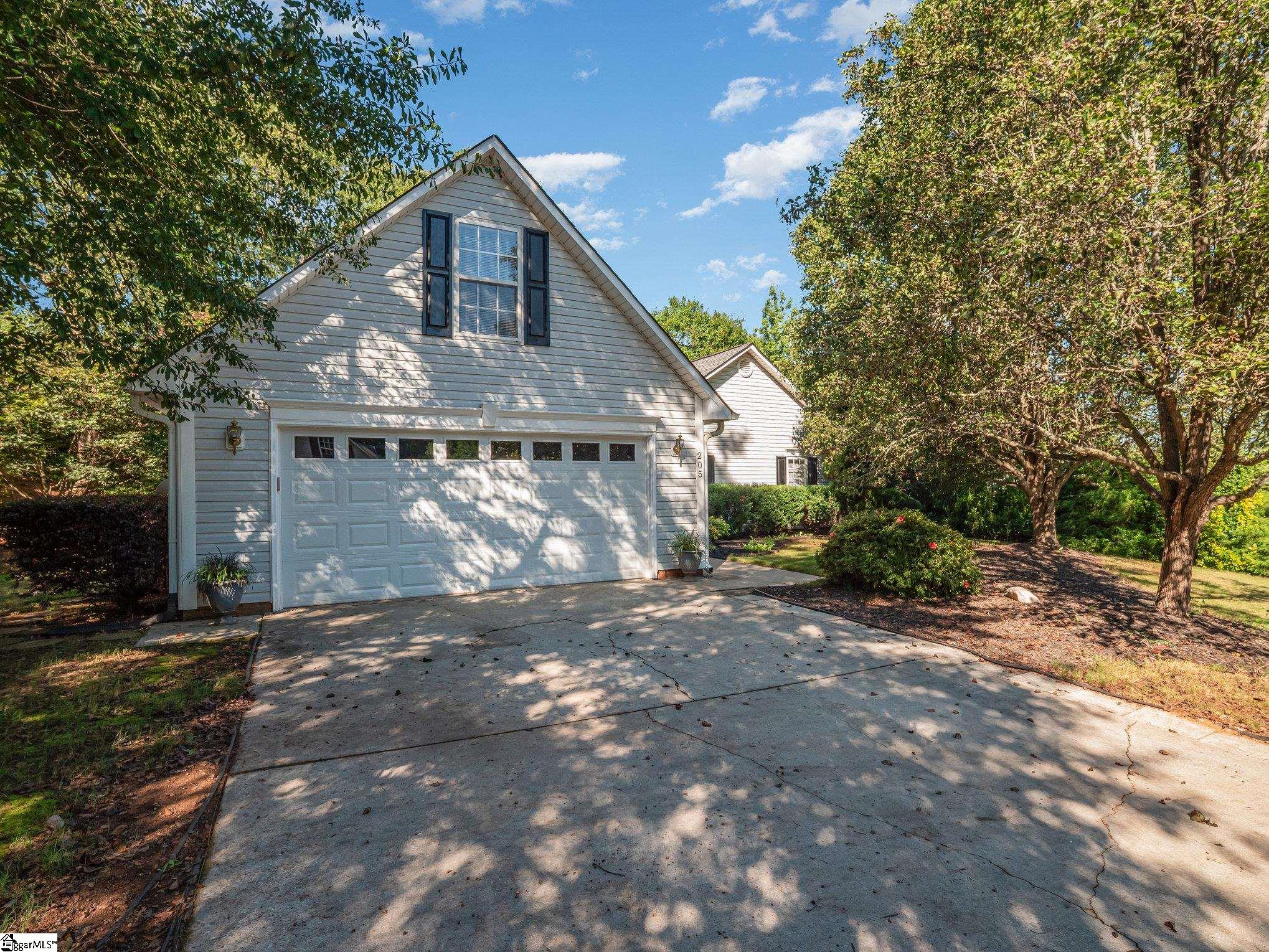 205 Pheasant Ridge Drive Taylors, SC 29687