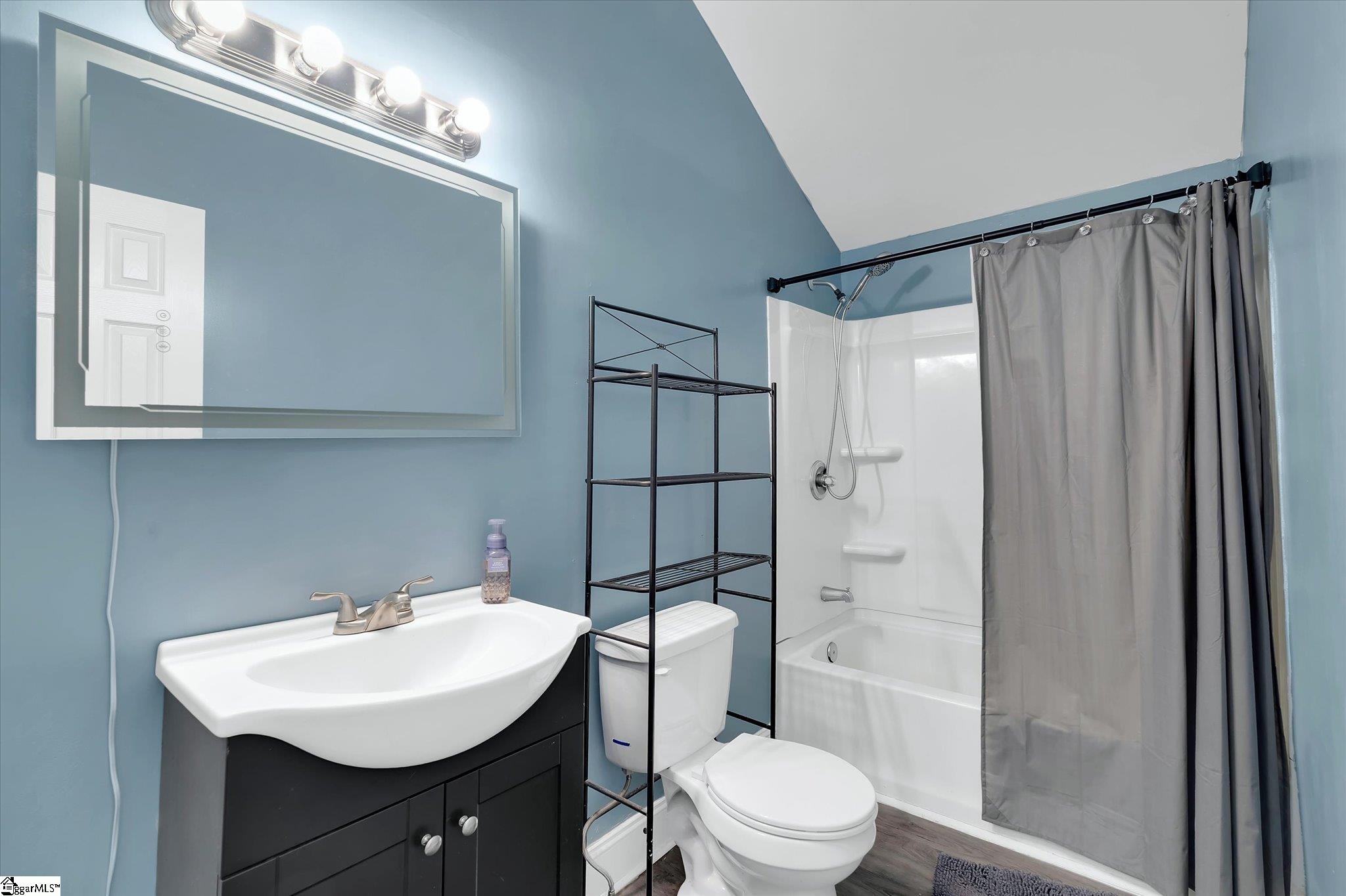 7 Hunt Avenue Liberty, SC 29657